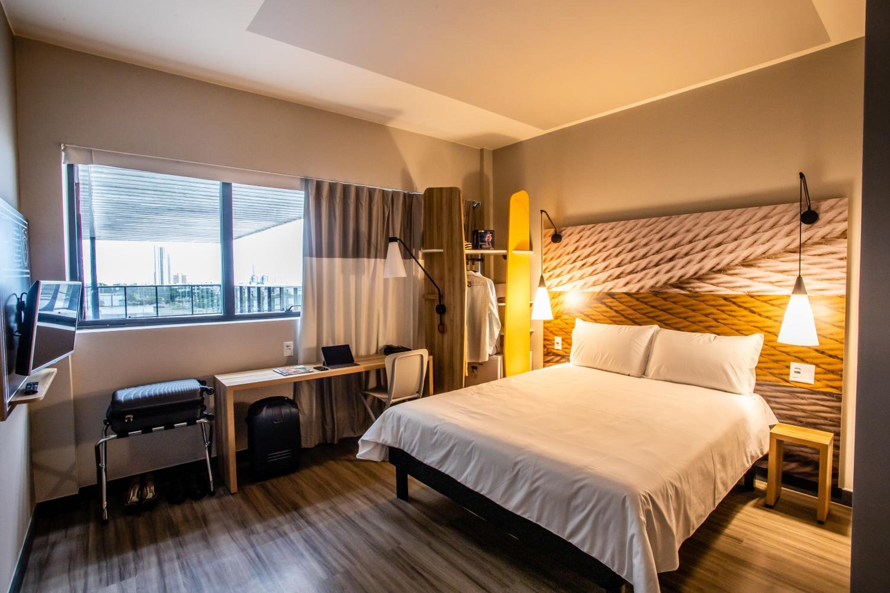Double Room with Sofa Bed - Photo 2