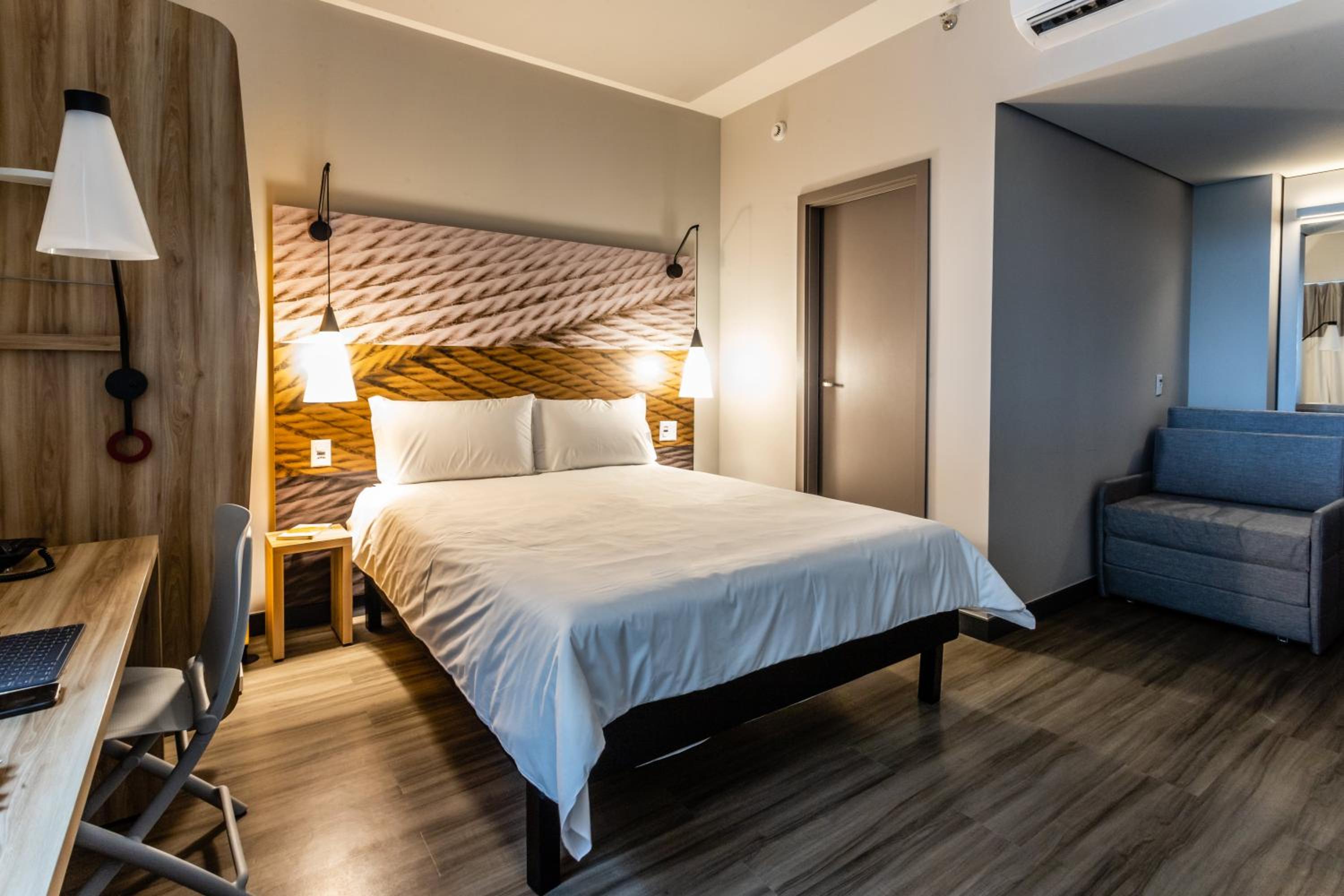 Double Room with Sofa Bed - Photo 1