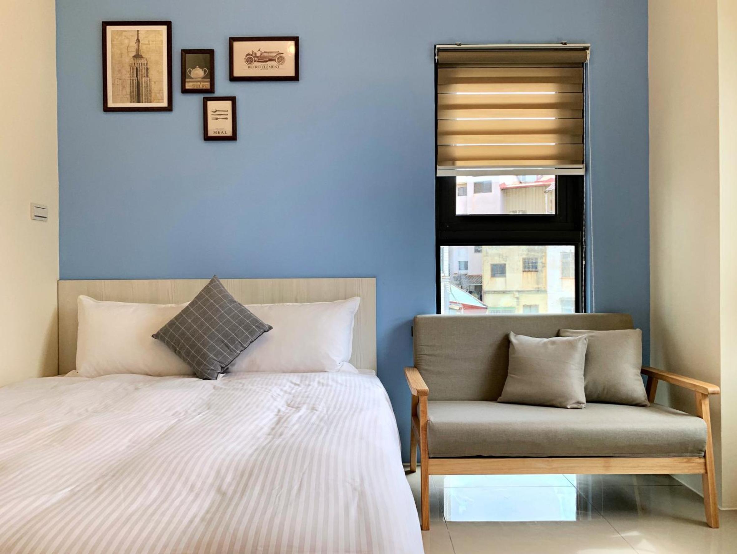 Double Room with Balcony - Photo 1