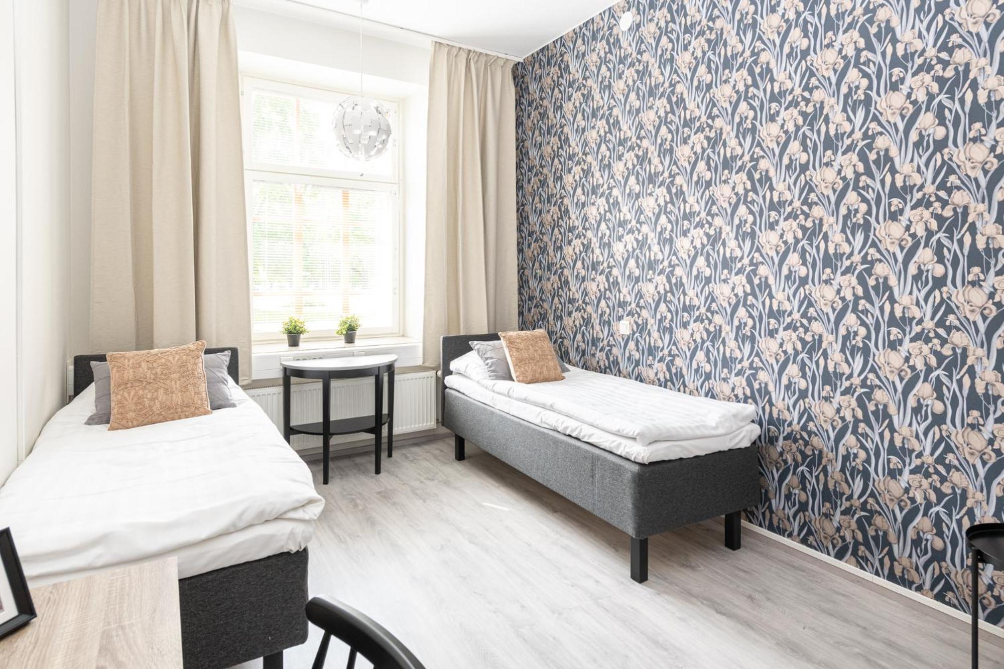 Twin Room - Photo 6
