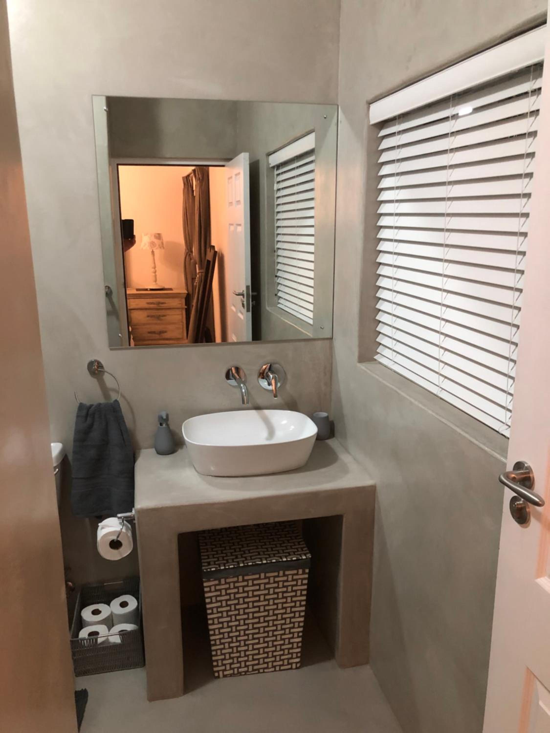 Superior Three-Bedroom Apartment with Ocean View - Photo 3
