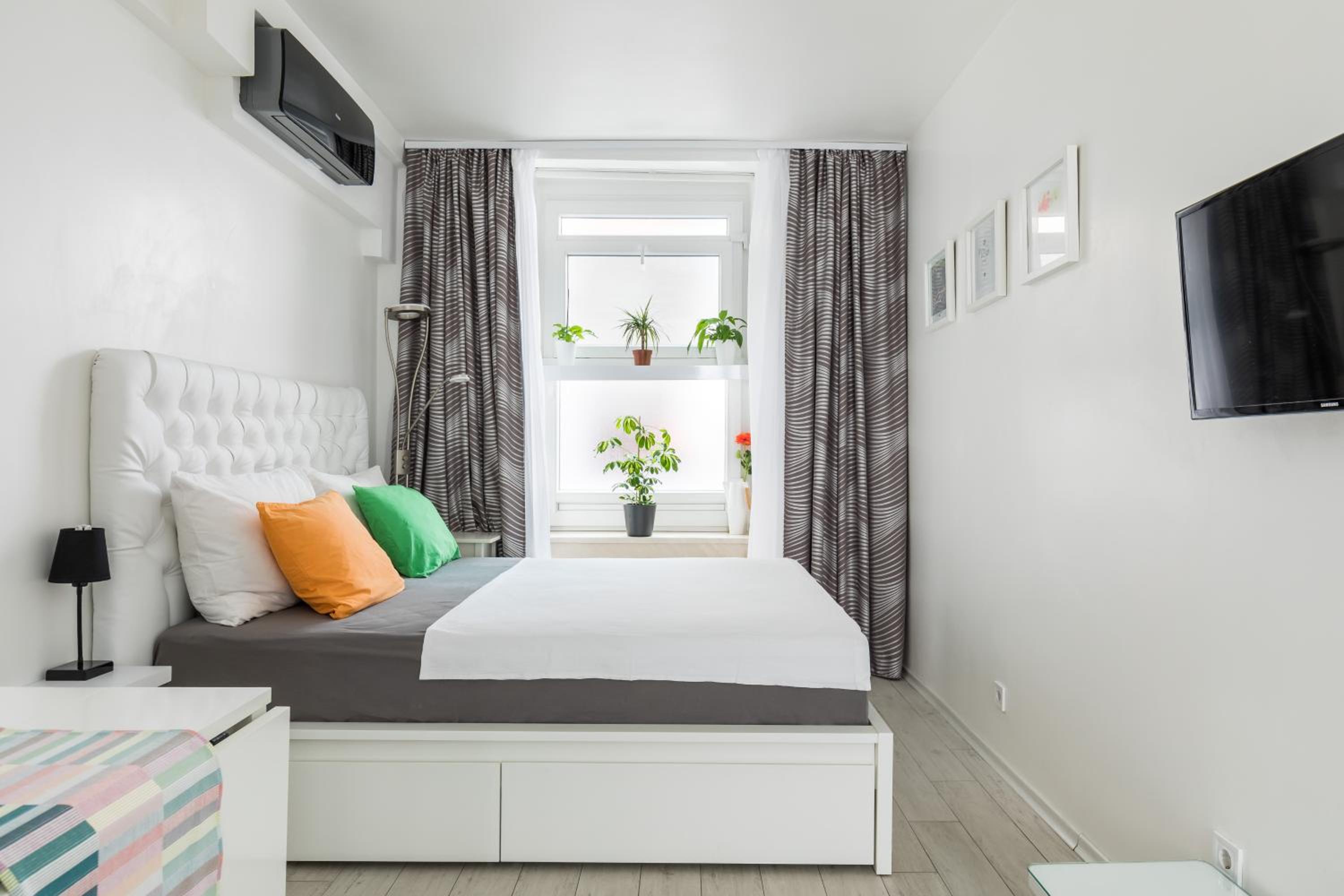 Studio Apartment - Photo 16