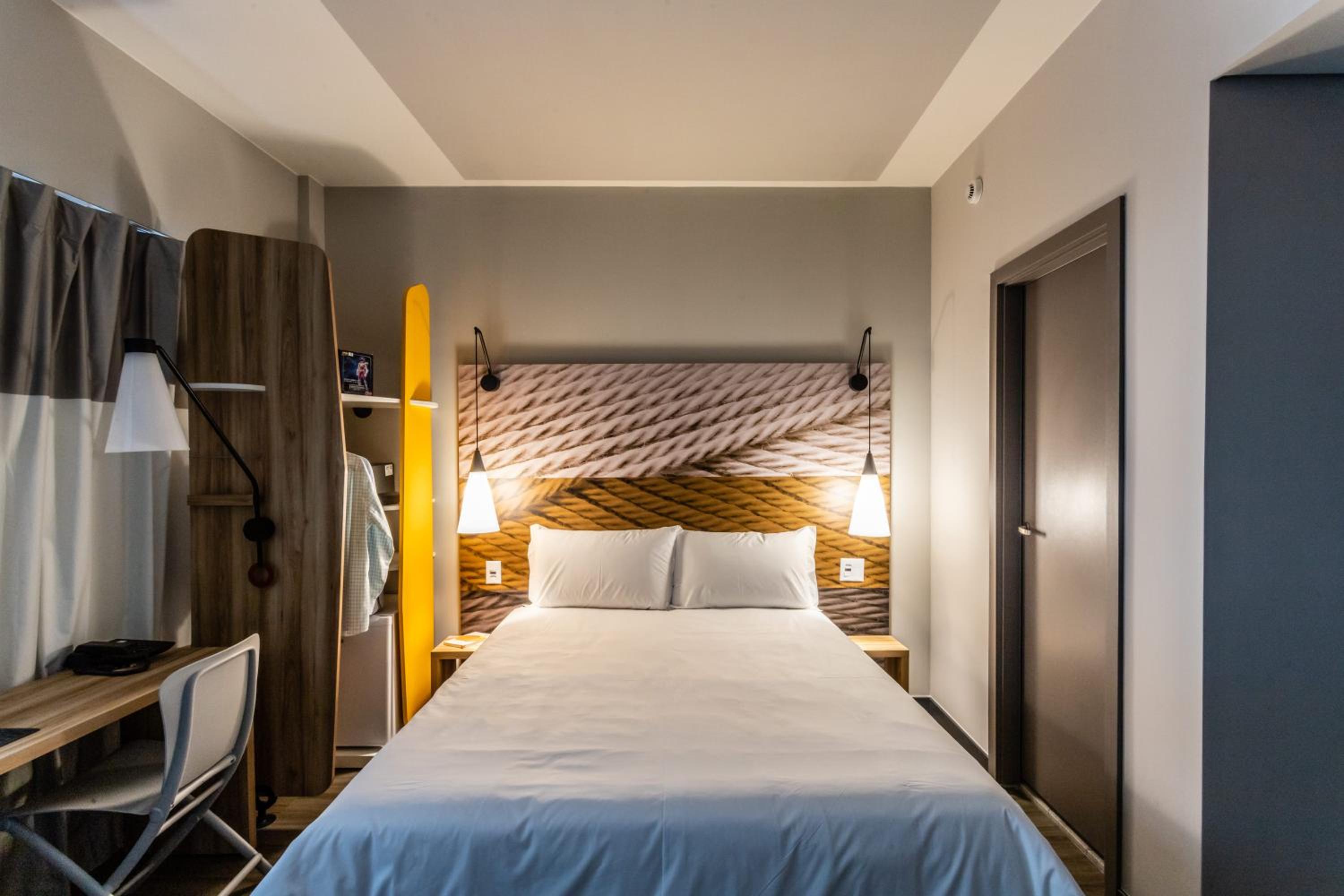 Double Room with Sofa Bed - Photo 4