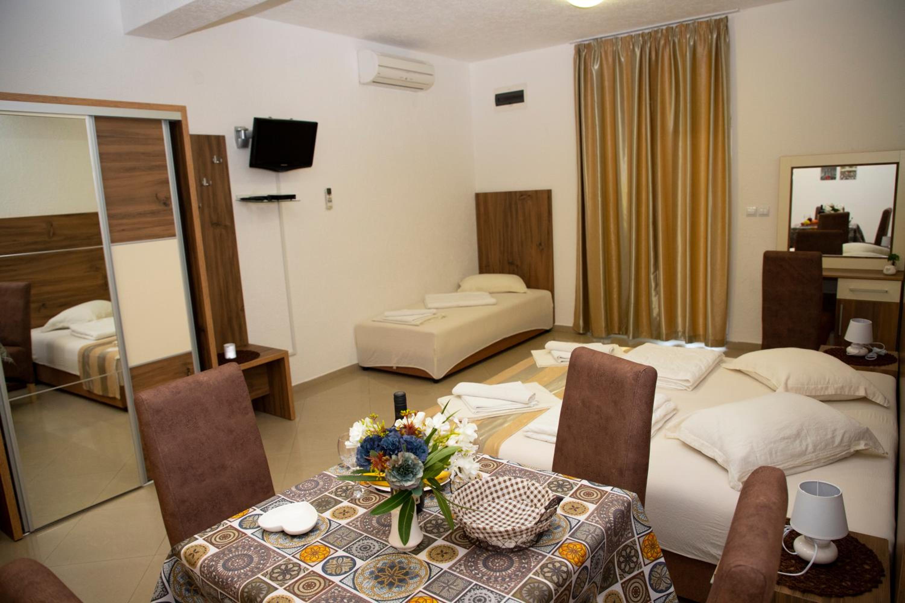 Superior Double Room - Photo 5