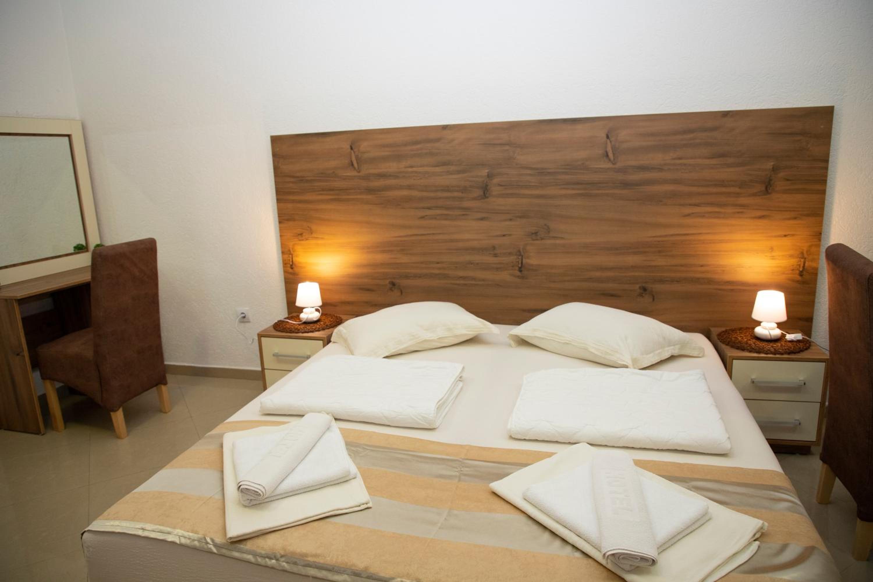 Superior Double Room - Photo 2