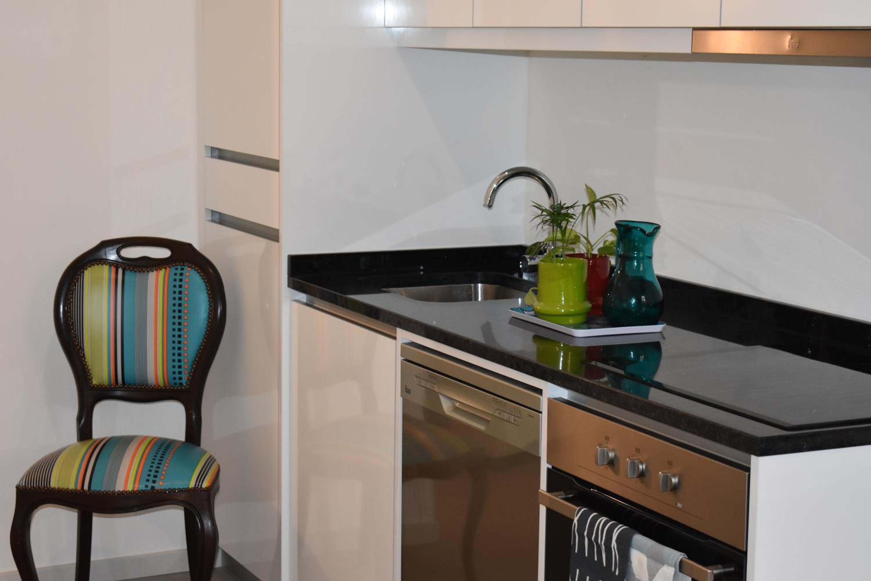 Apartment - Ground Floor - Photo 2