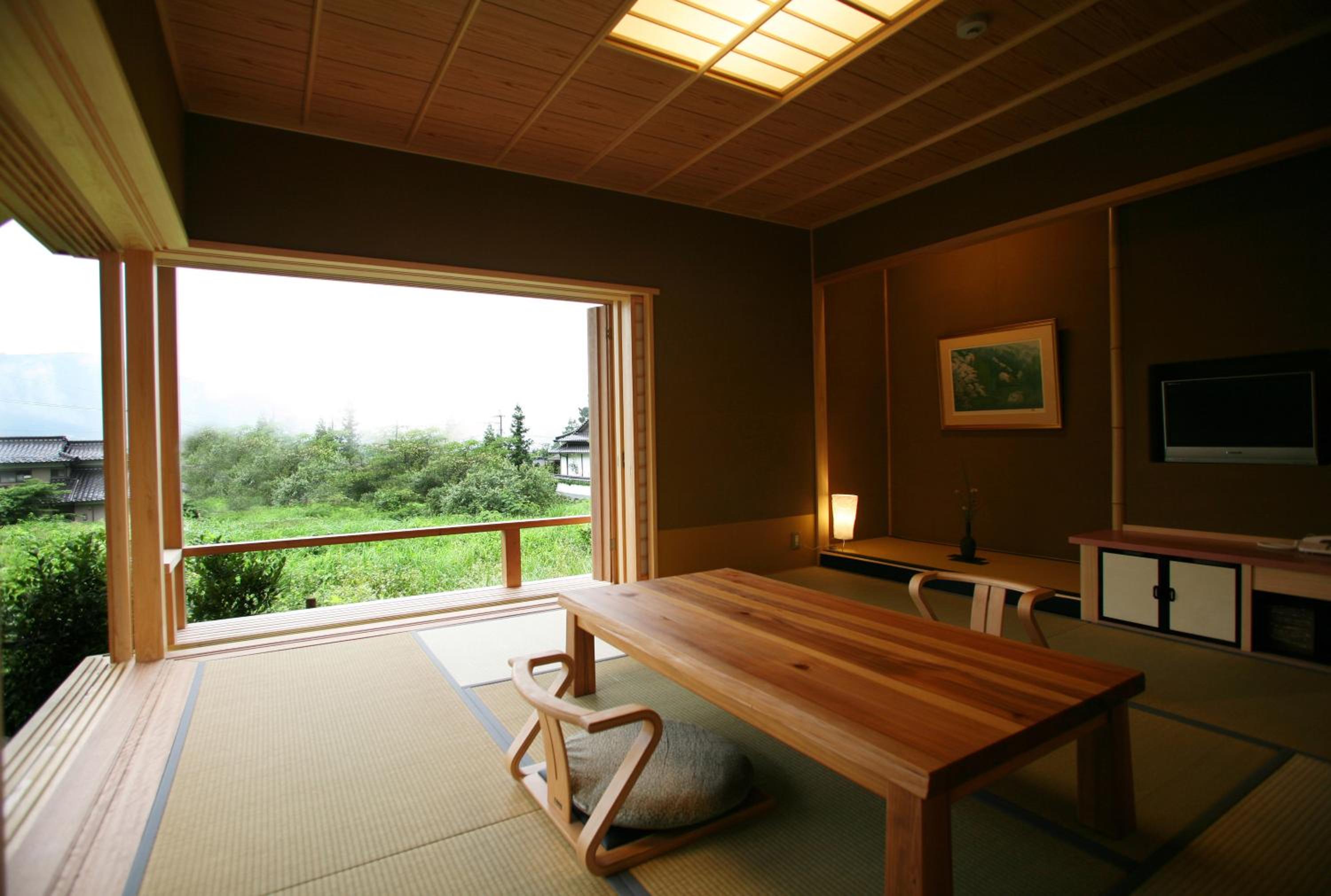 Japanese-Style Deluxe House with Bed Room + Massage-Chair Room with Open-Air Bath + Shower Booth - Annex photo 1