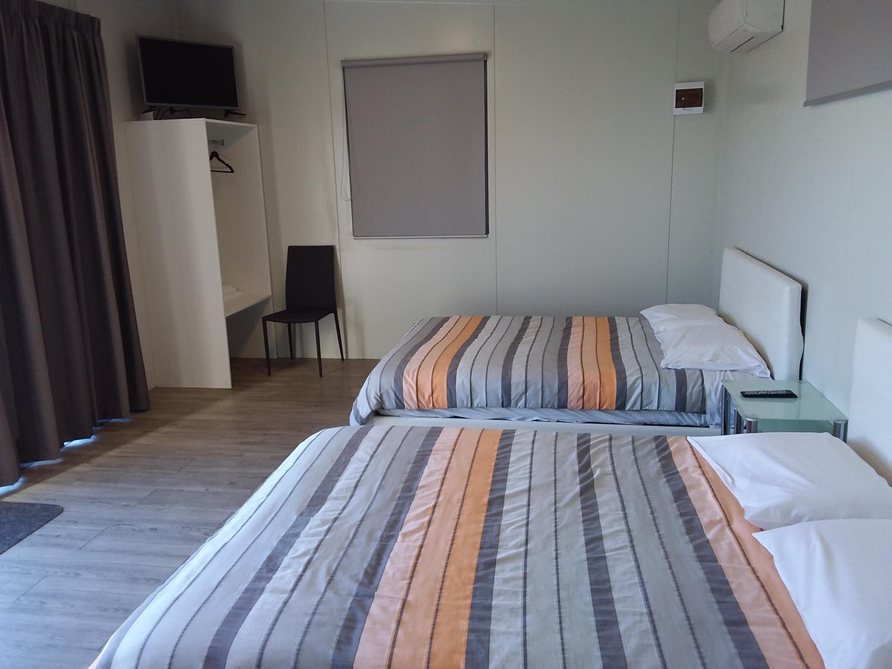 Deluxe Twin Room - Photo 1