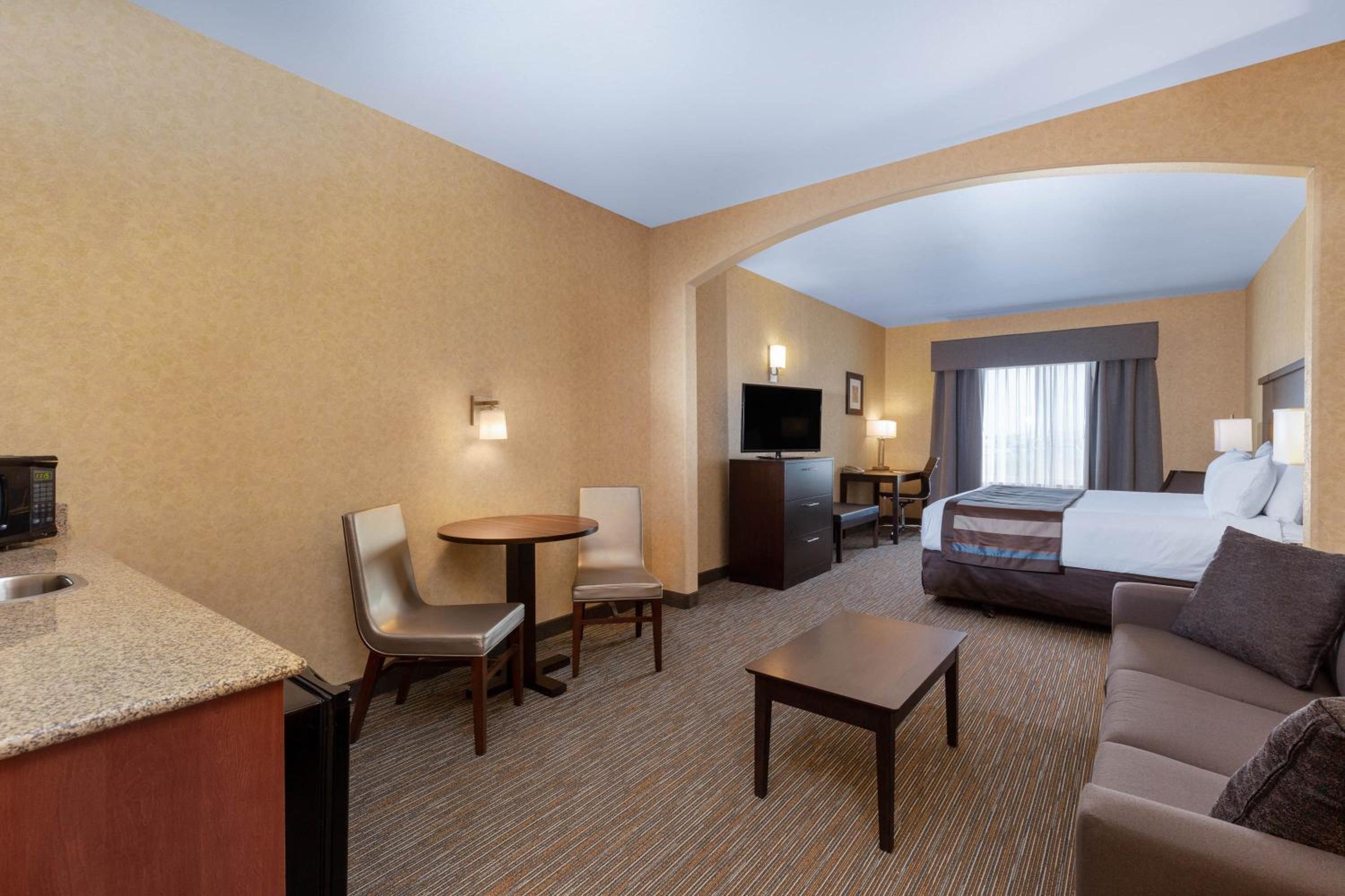 King Studio Suite - Mobility Access/Non-Smoking - Photo 7