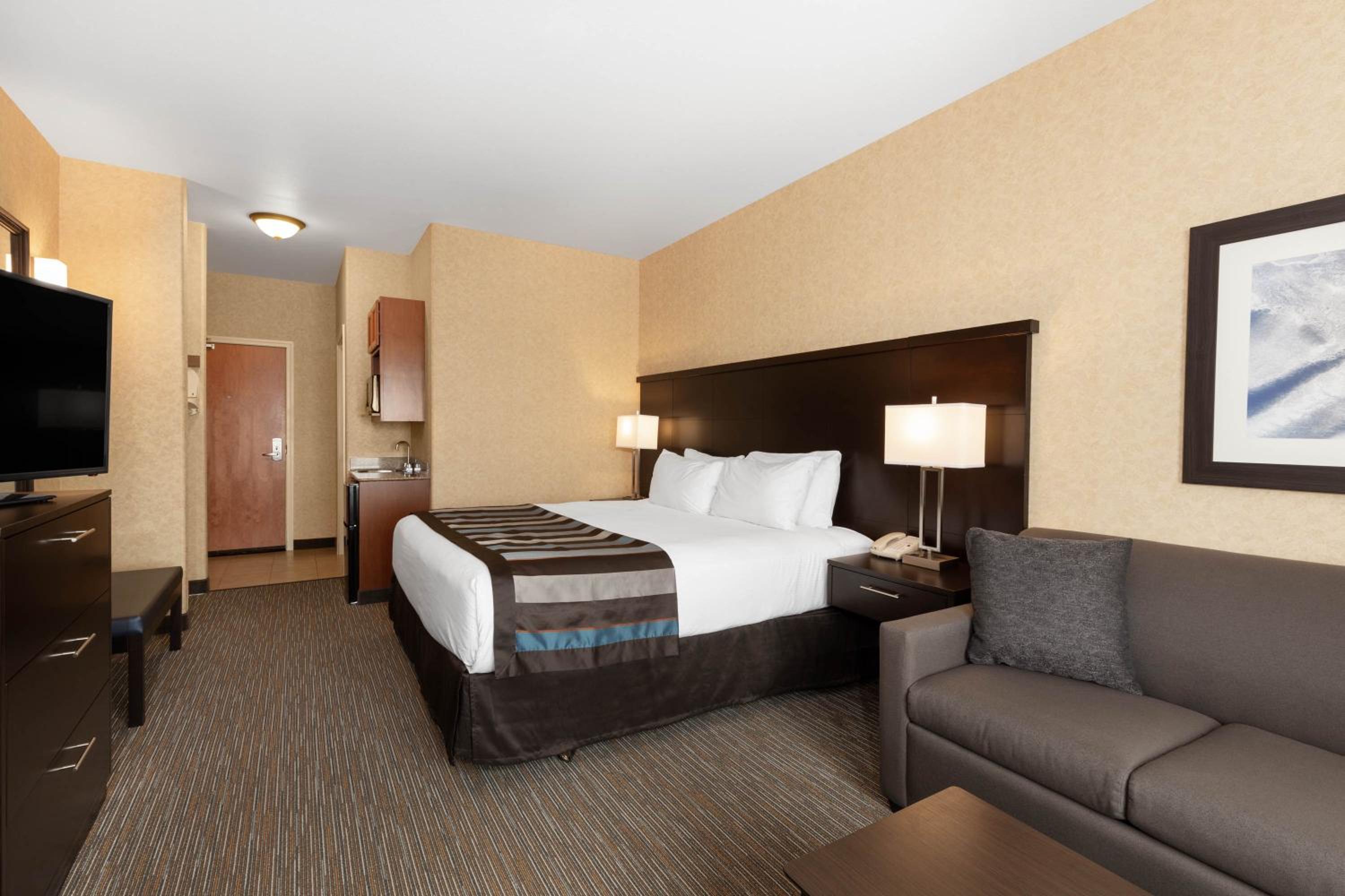 King Room - Non-Smoking - Photo 1