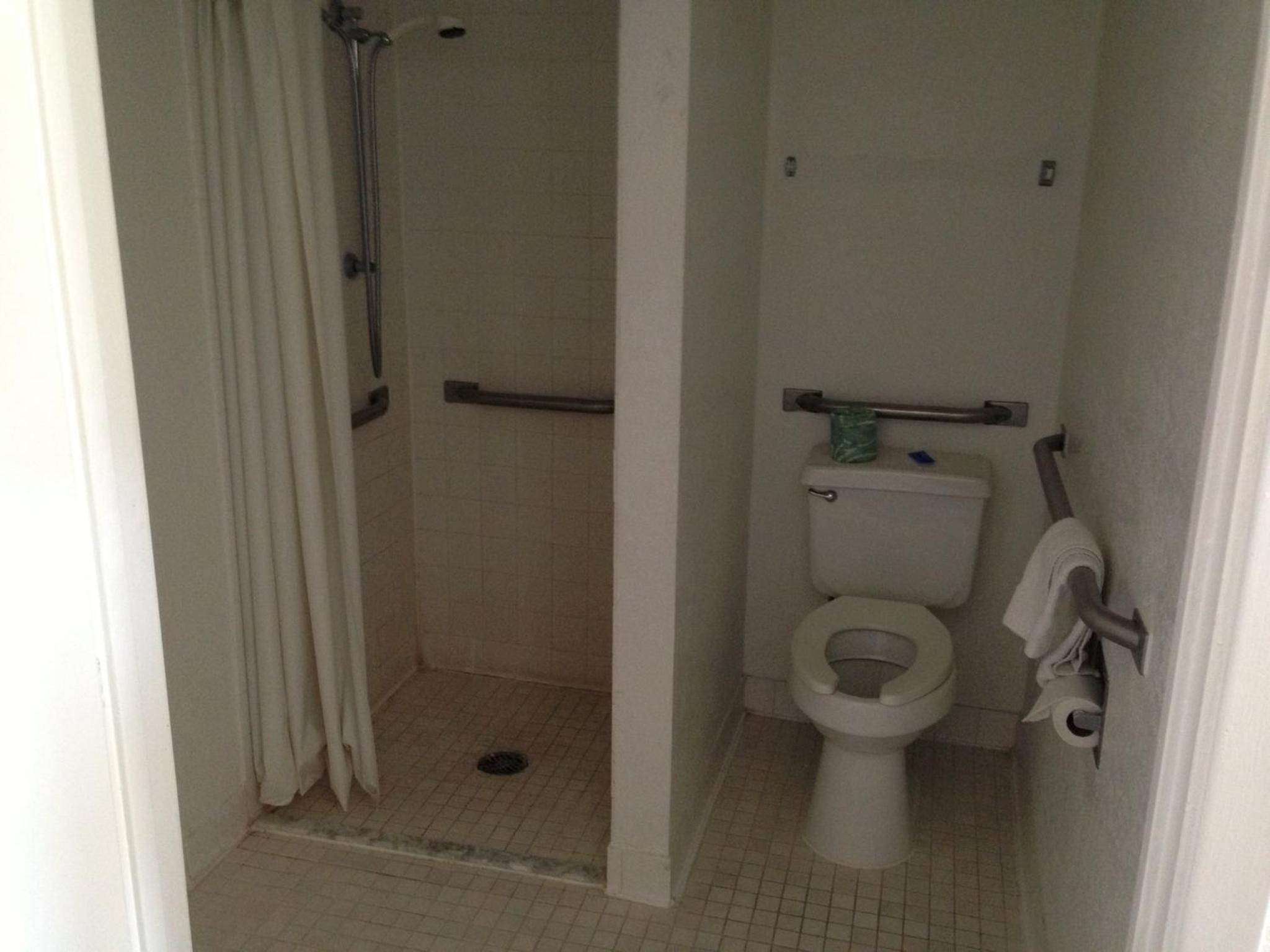 Double Room with Two Double Beds - Photo 7