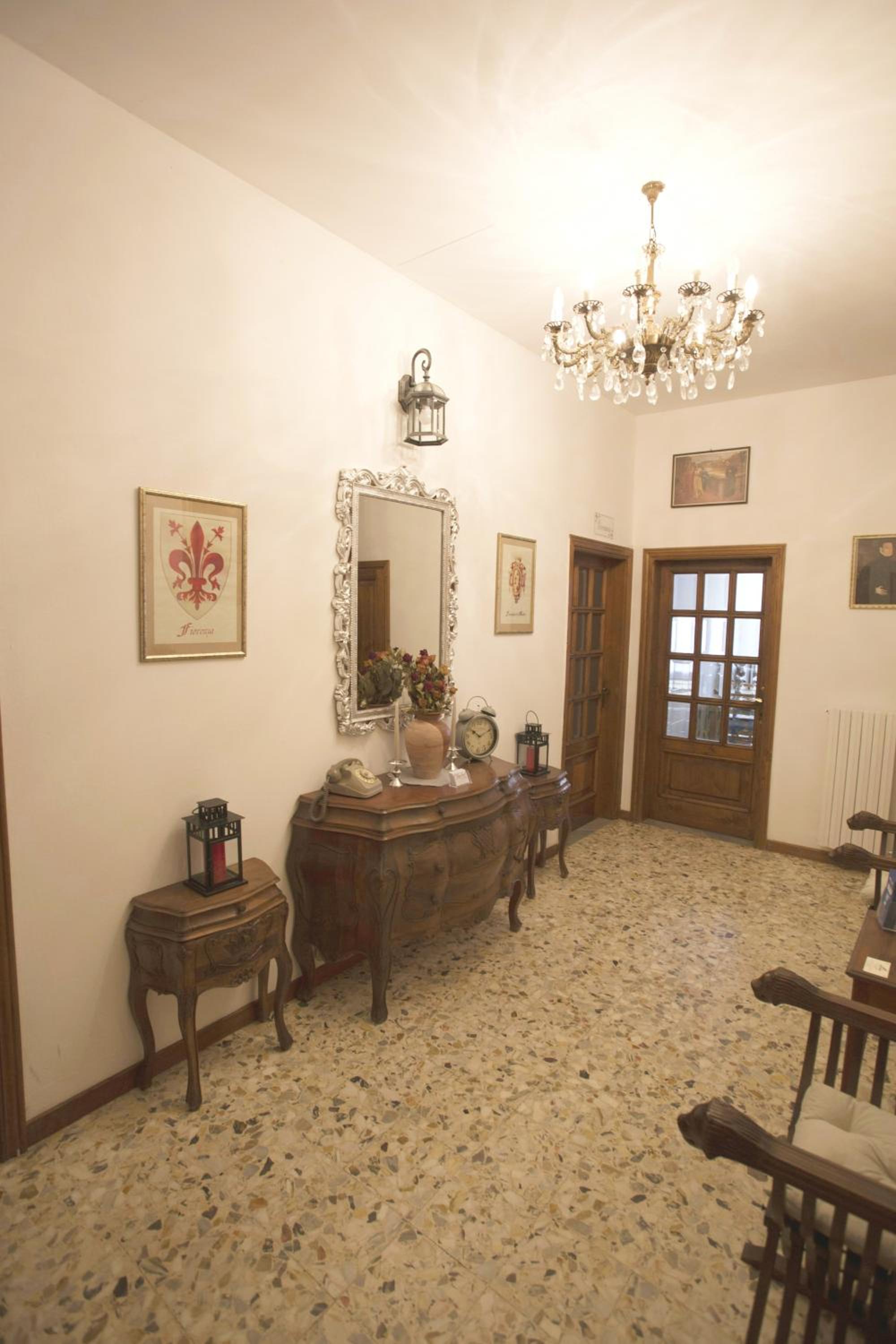 Double Room with Private Bathroom photo 3