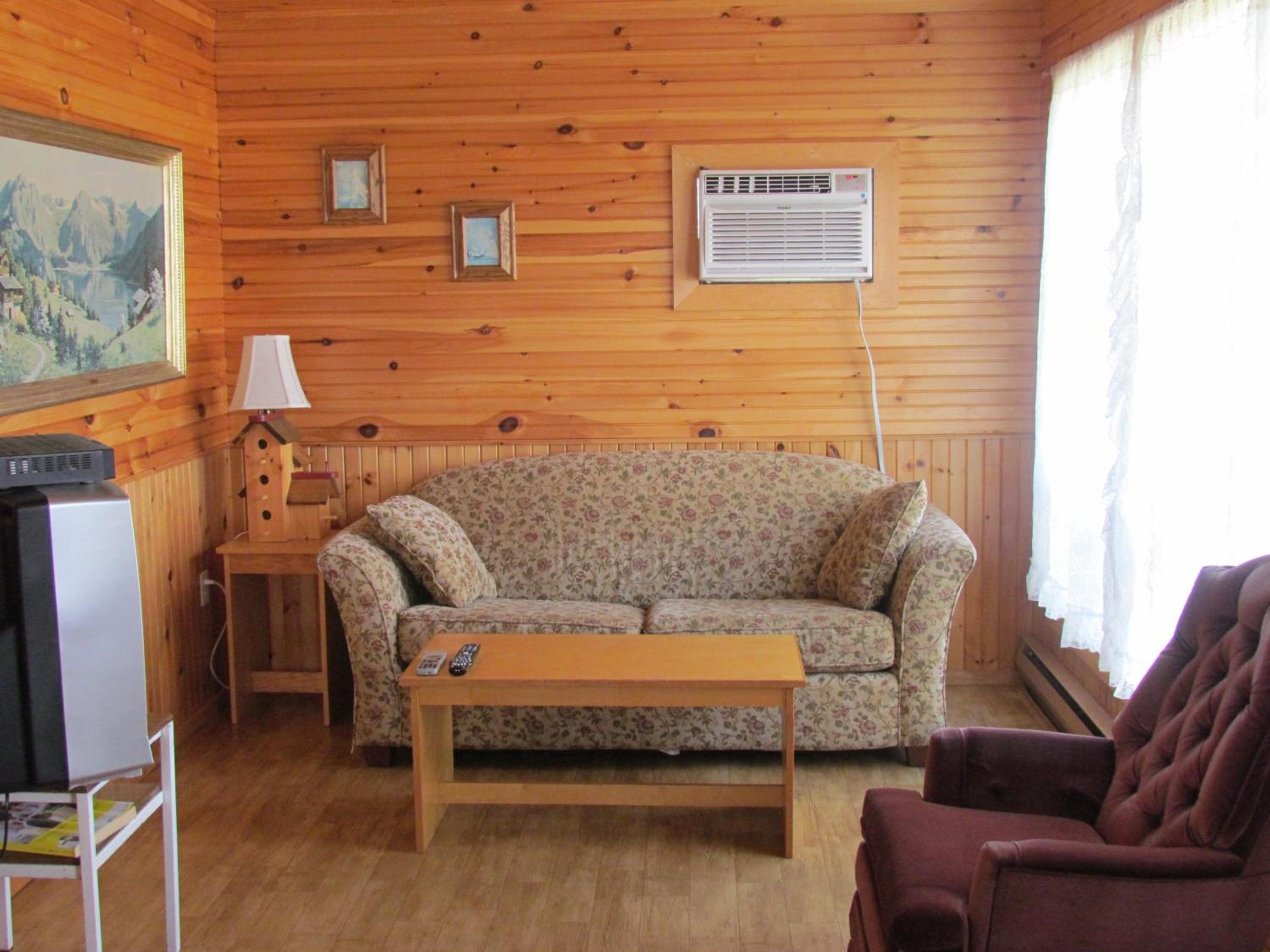 Two-Bedroom Chalet - Photo 5