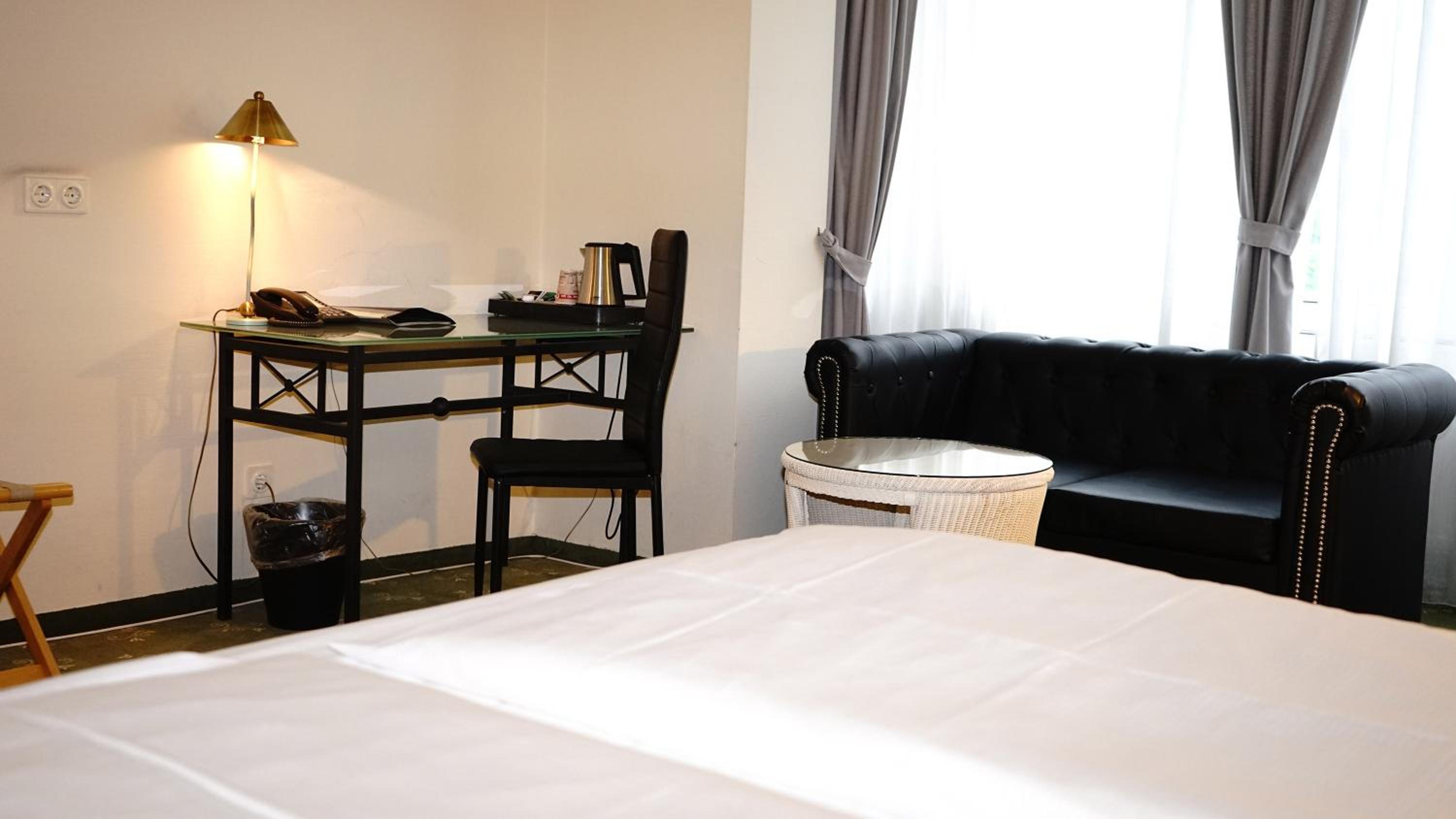 Double Room - Photo 13