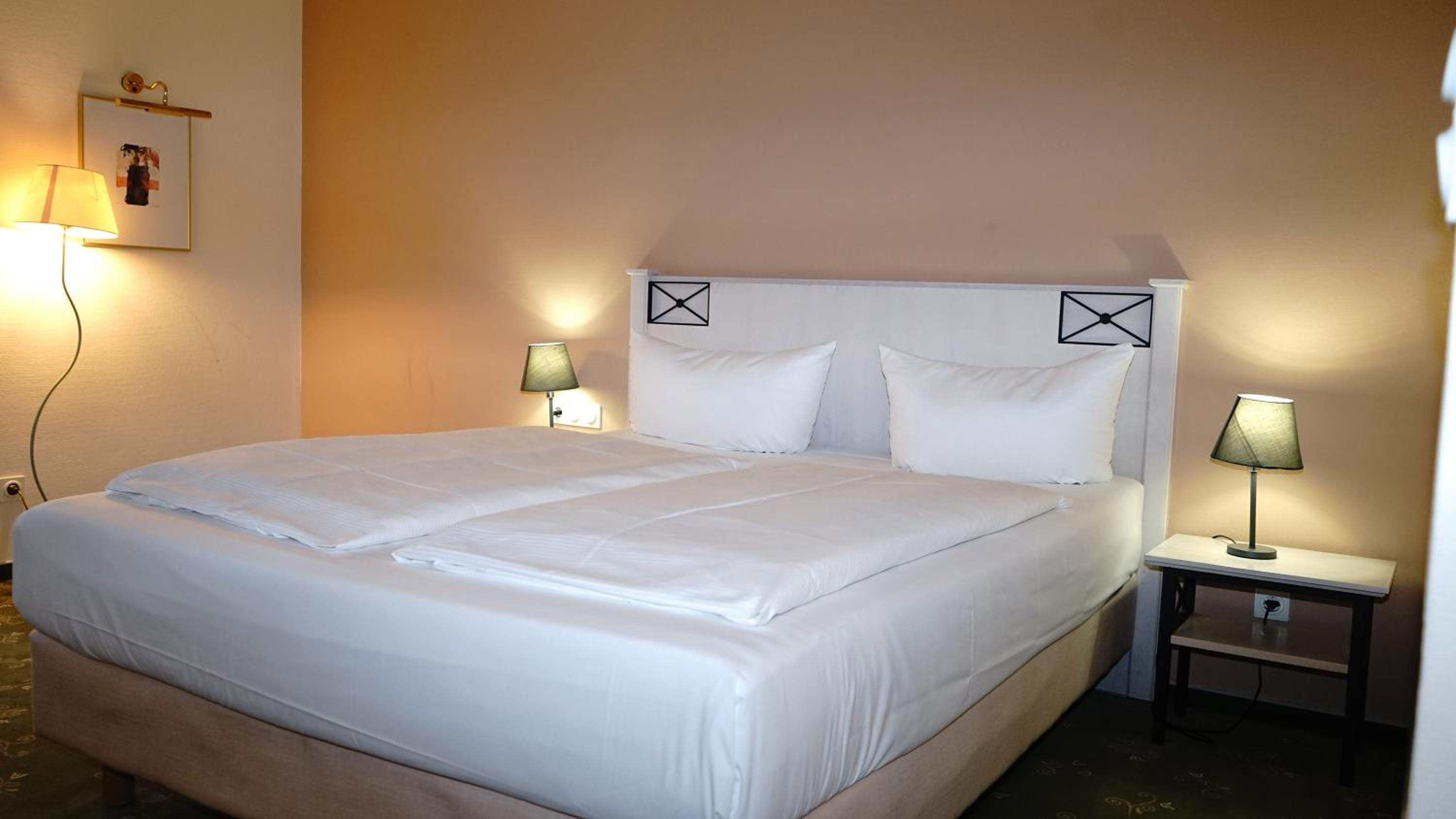 Double Room - Photo 15