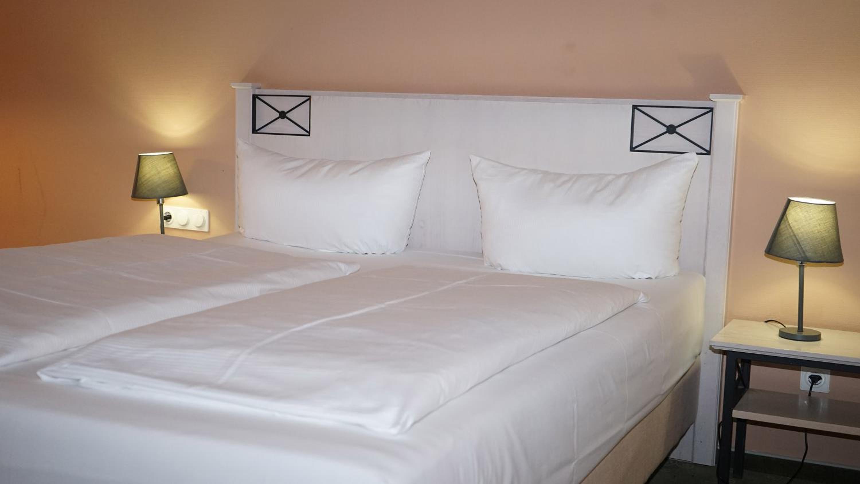 Double Room - Photo 10
