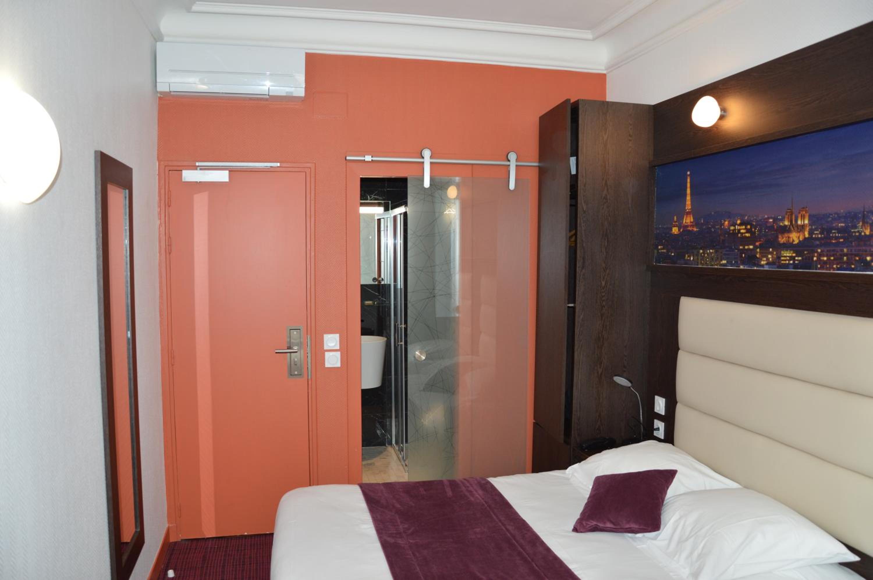 Triple Room with Shower photo 3