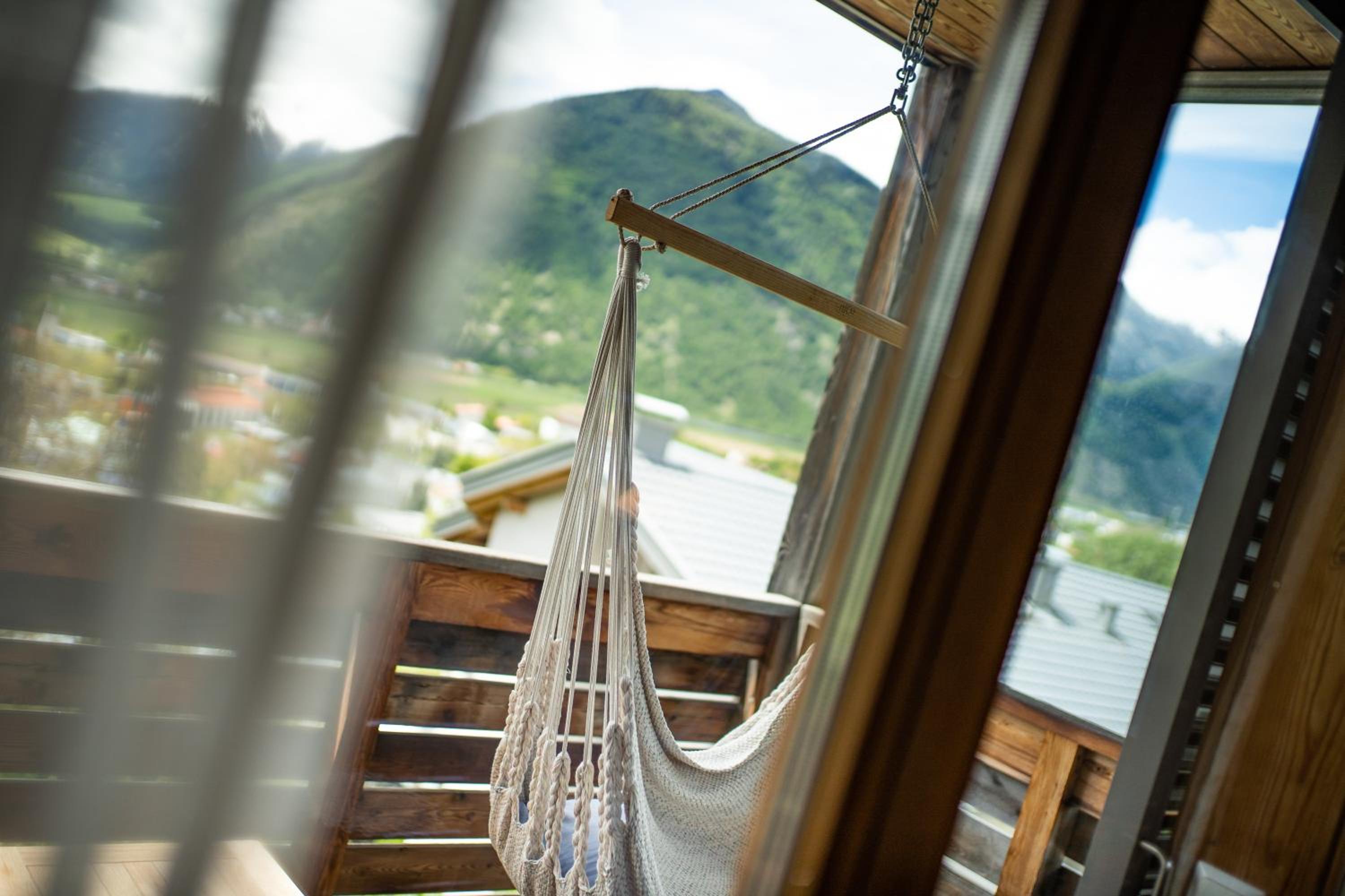 Superior Double Room with Balcony - Photo 9