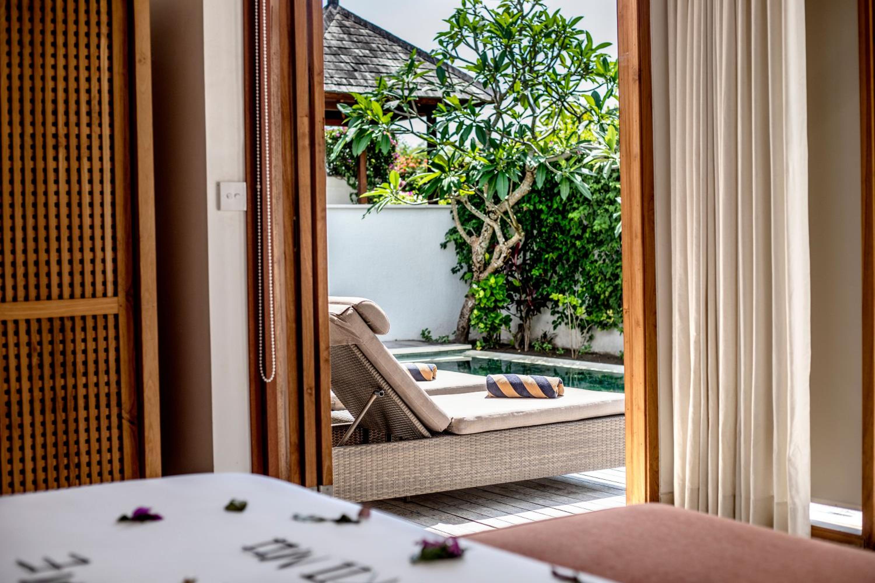 Two-Bedroom Pool Villa - Photo 8