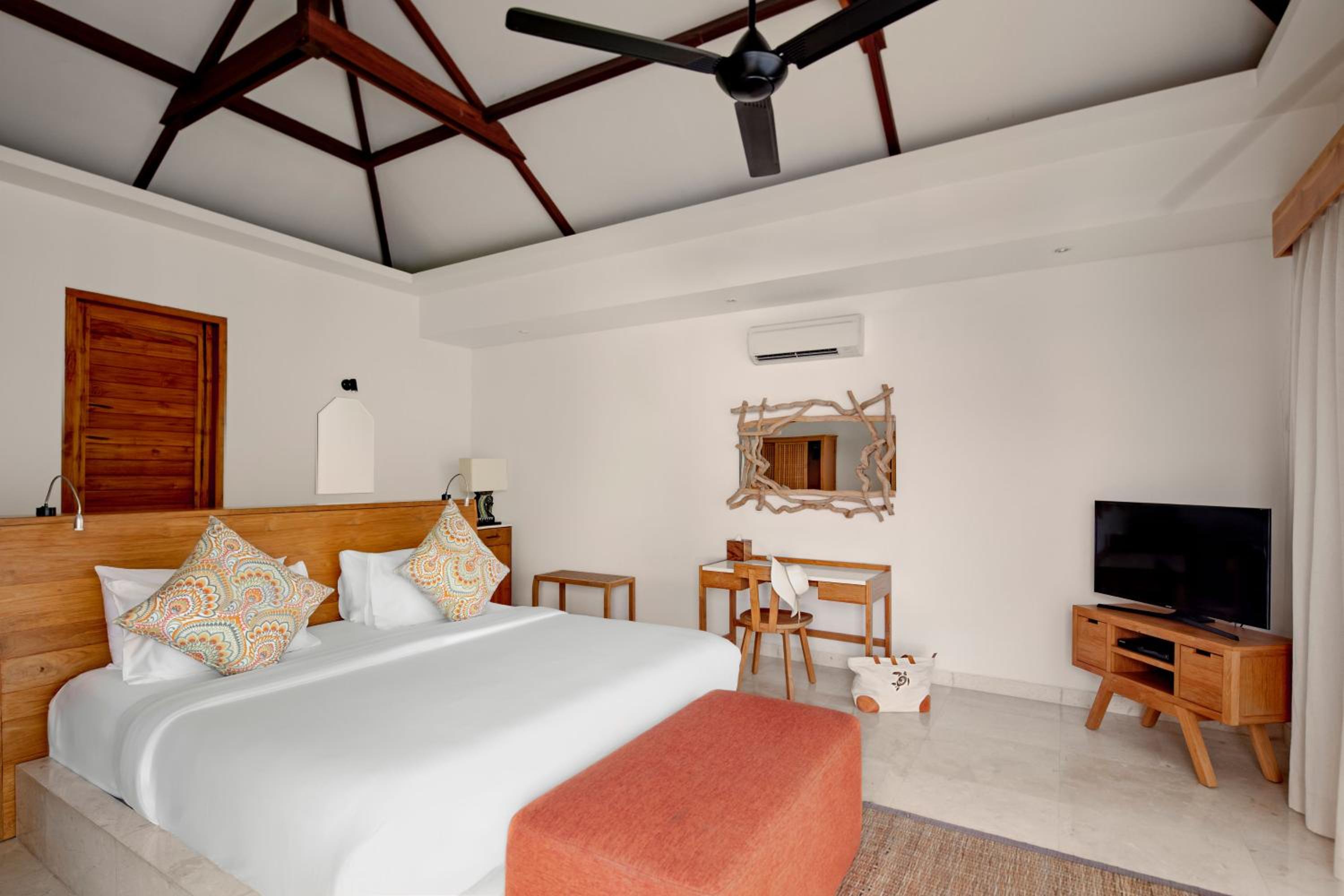 Two-Bedroom Pool Villa - Photo 10