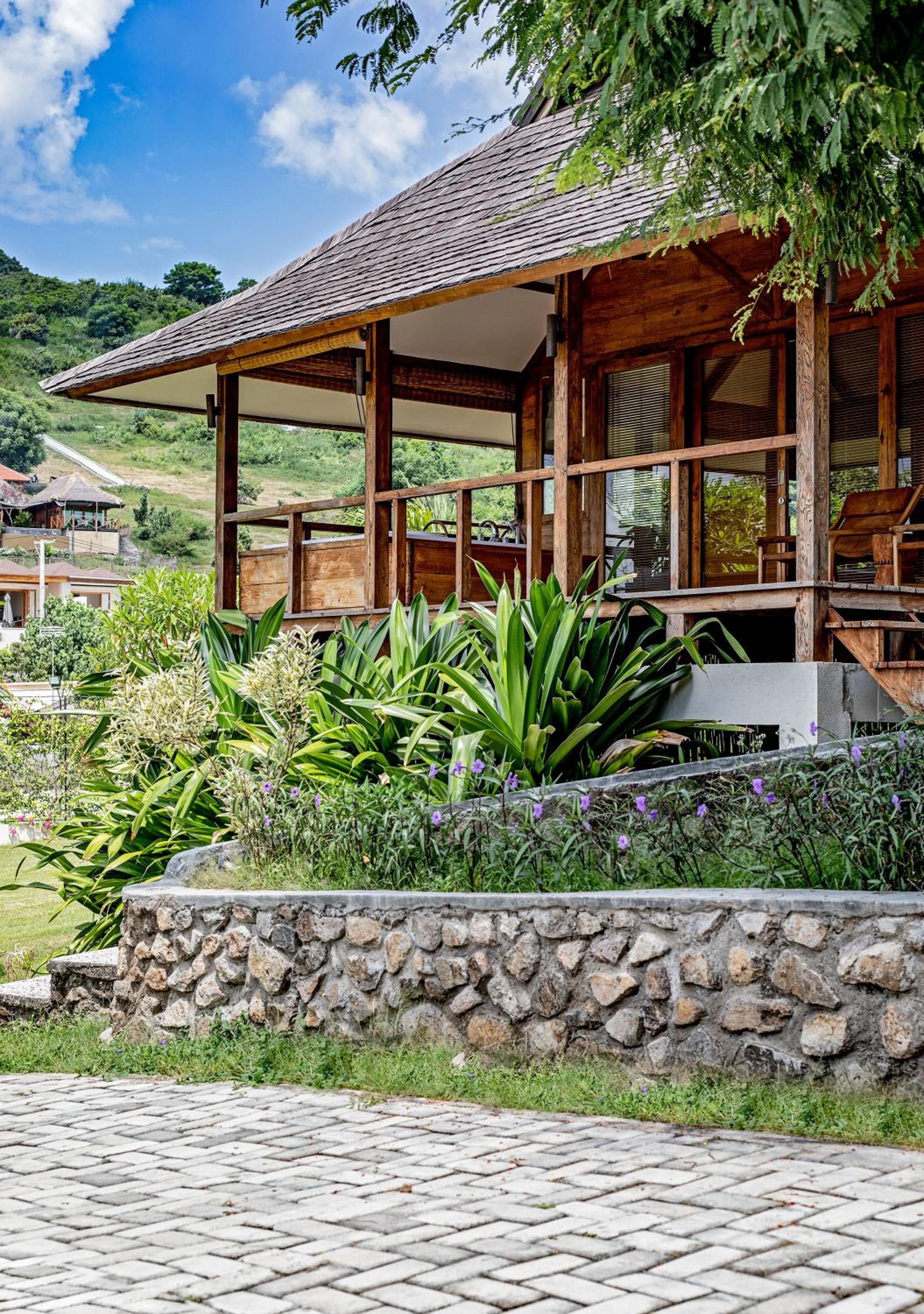 Hilltop Villa - Photo 11