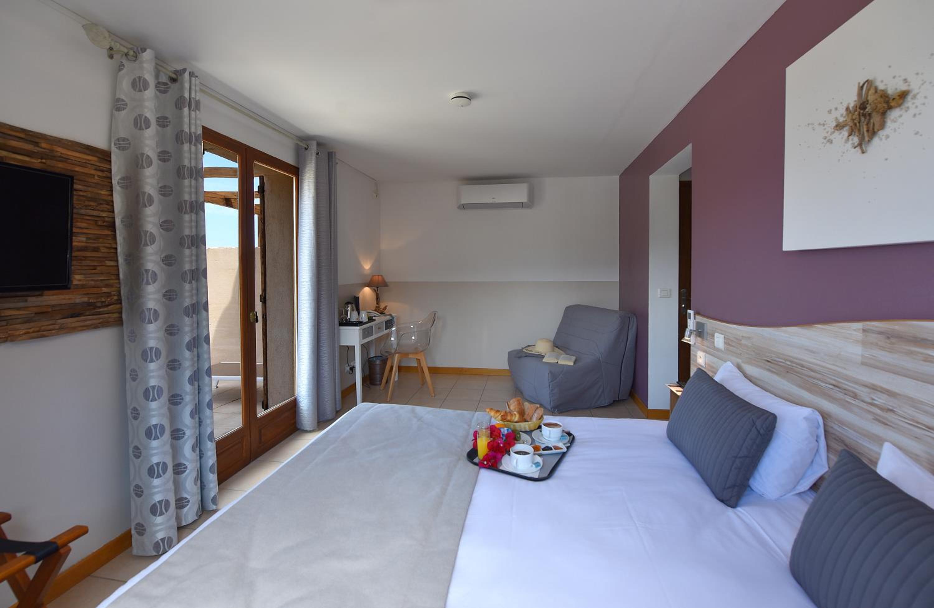 Comfort Room with Sea View and Terrace