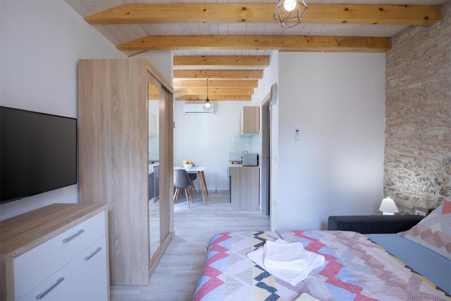 Studio Apartment photo 1