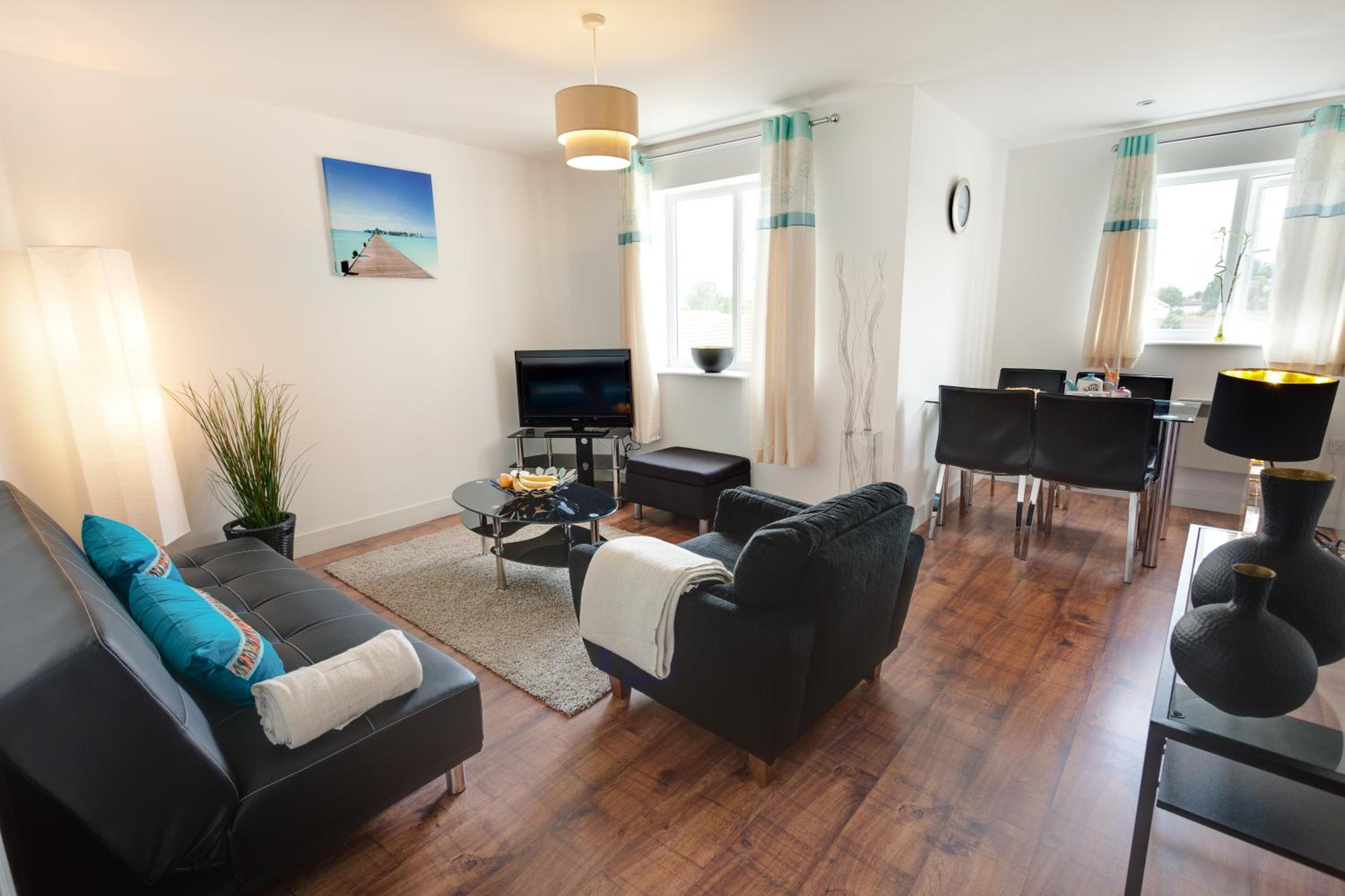 One-Bedroom Apartment (2 Adults + 1 Child)