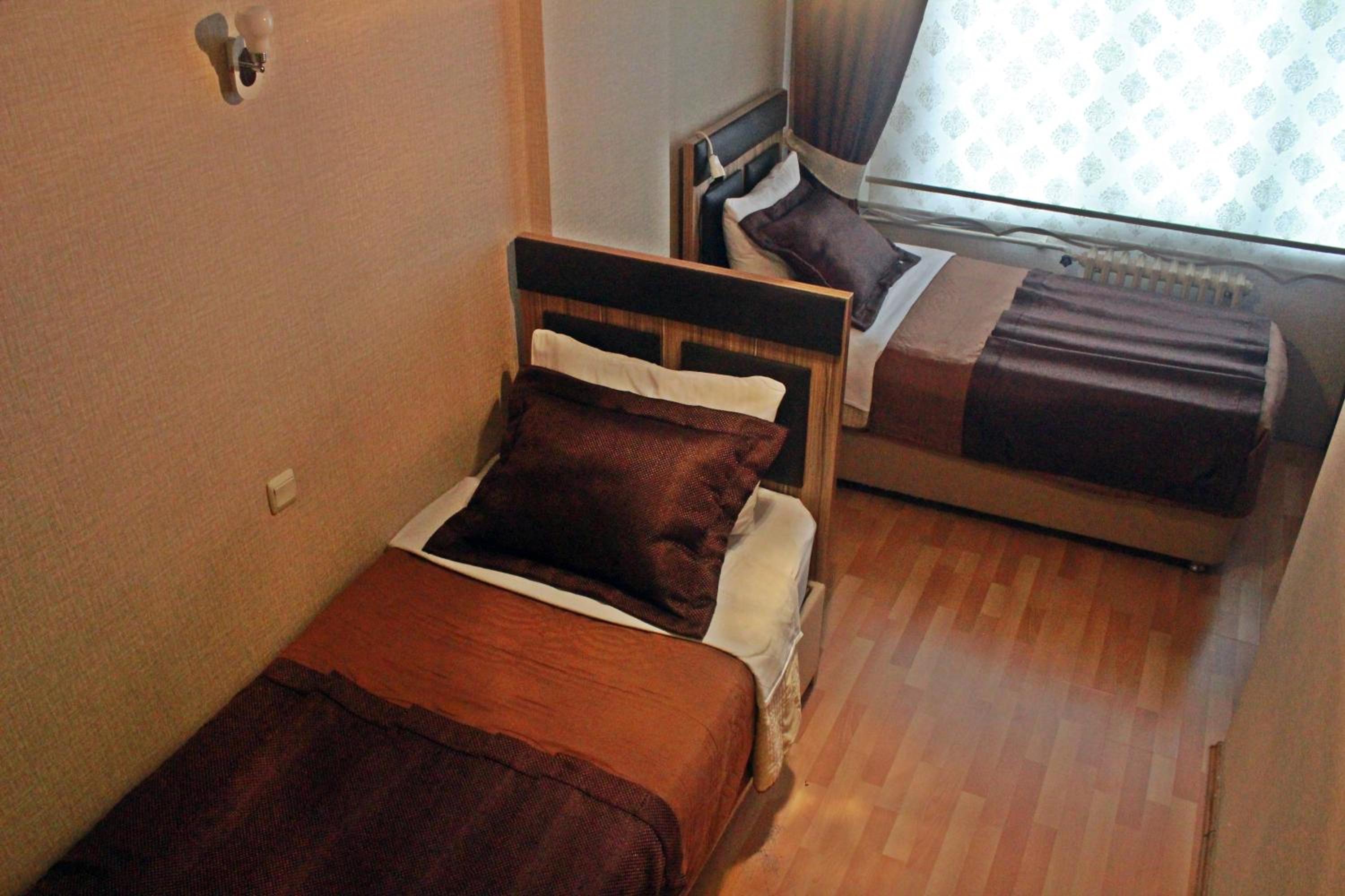 Standard Double Room - Photo 5