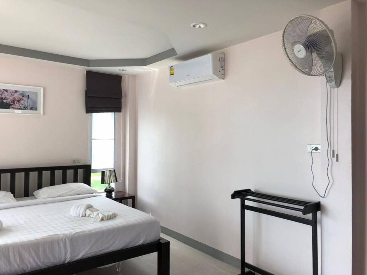 Villa with Sea View photo 3
