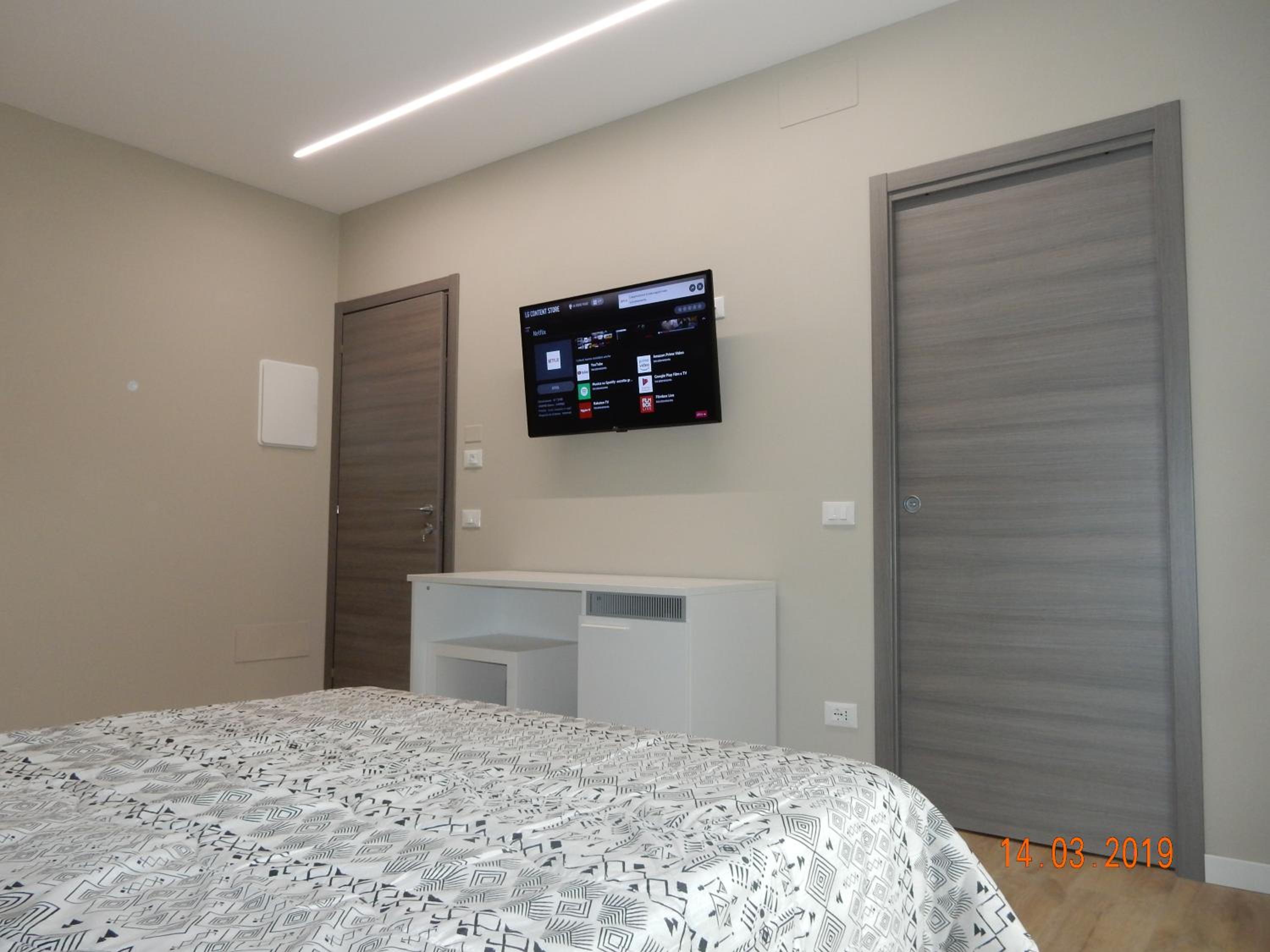 Comfort Triple Room with Shower photo 2