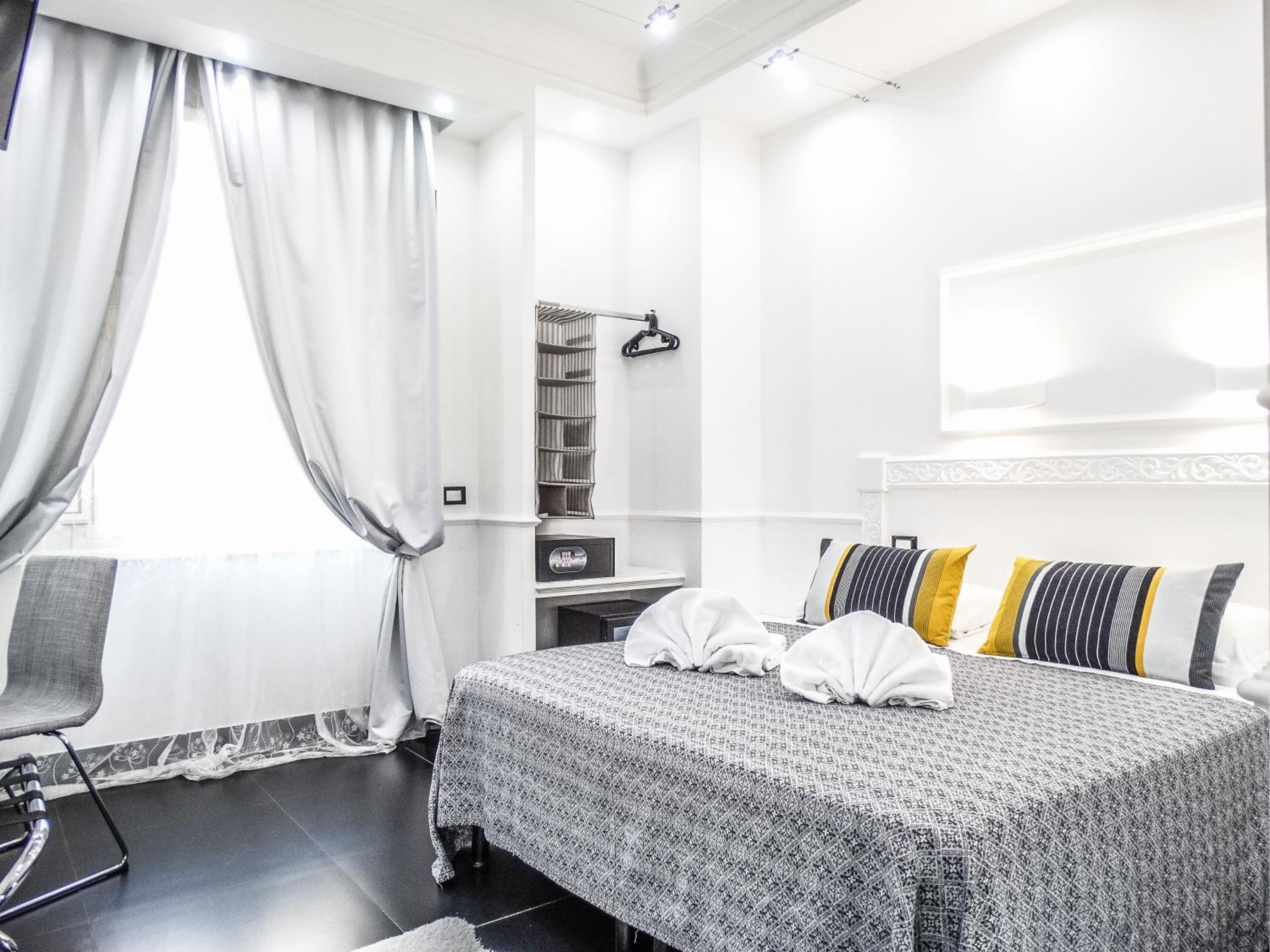Double or Twin Room photo 1