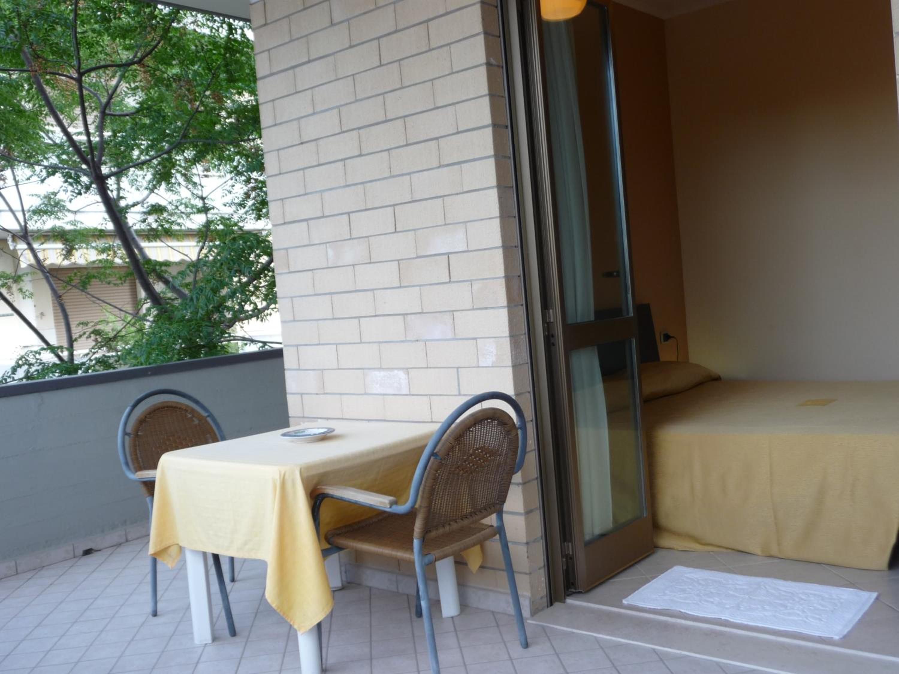 Double or Twin Room - Photo 8