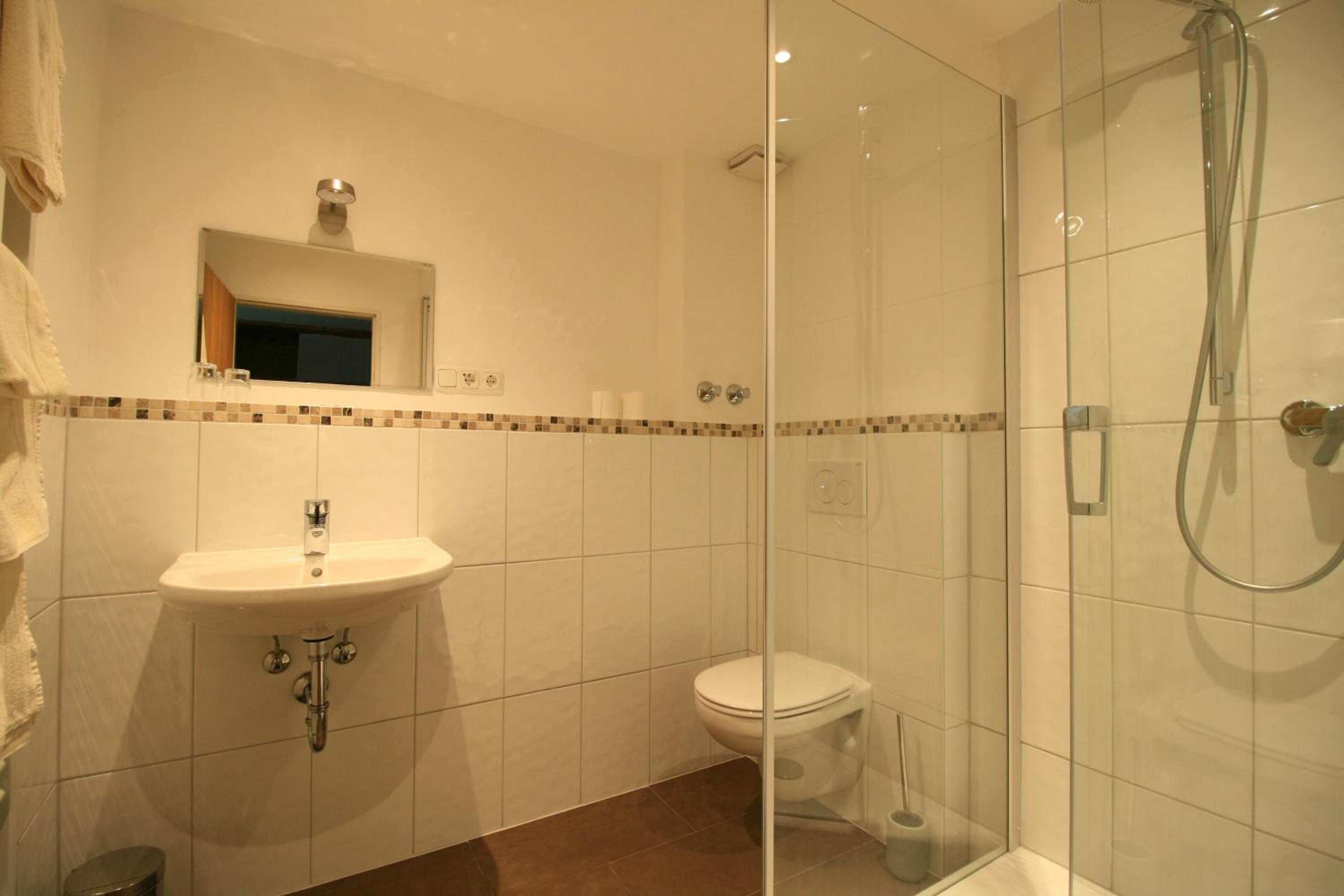 Double Room - Photo 3