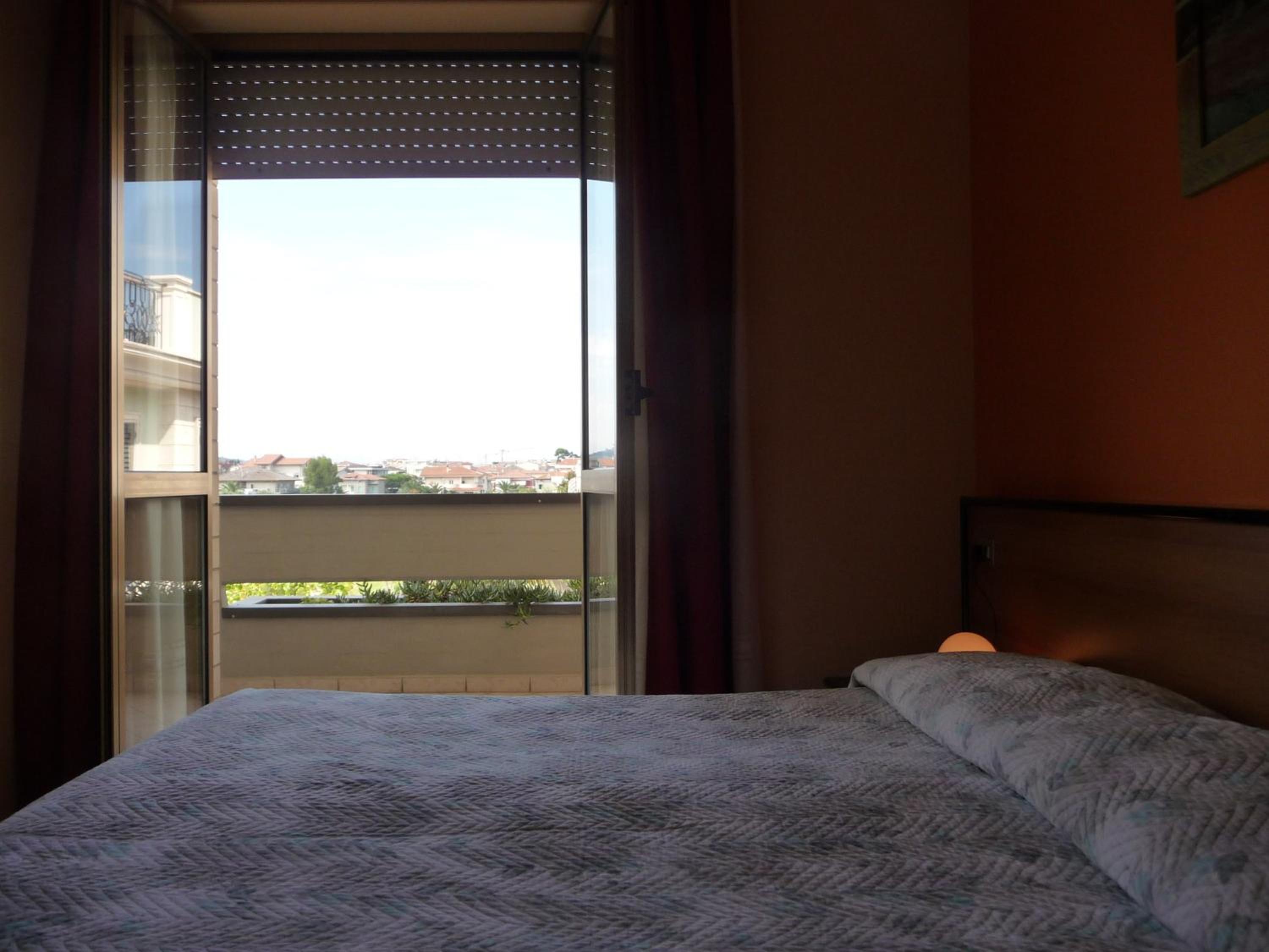 Double or Twin Room - Photo 2