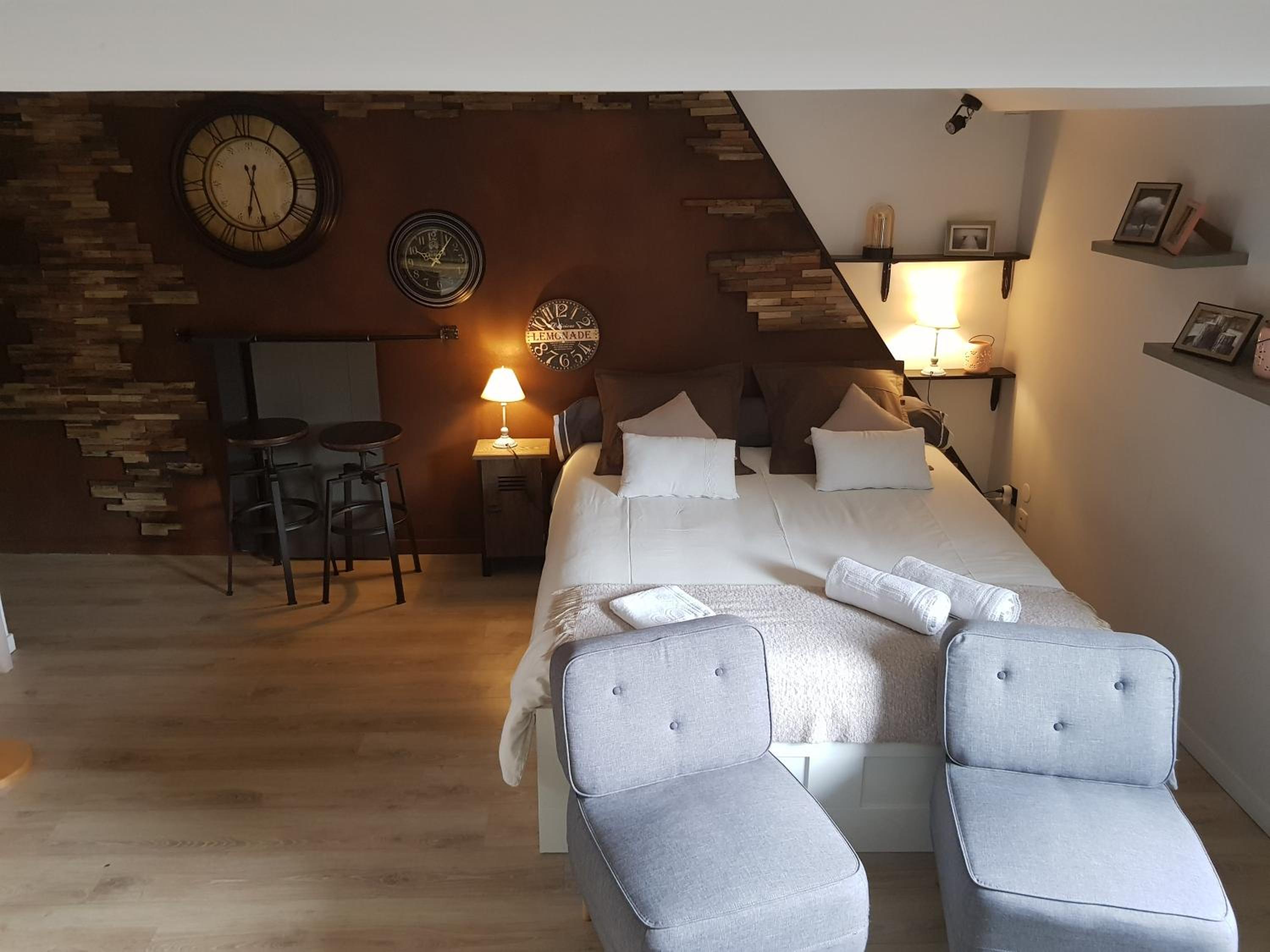 Studio Apartment