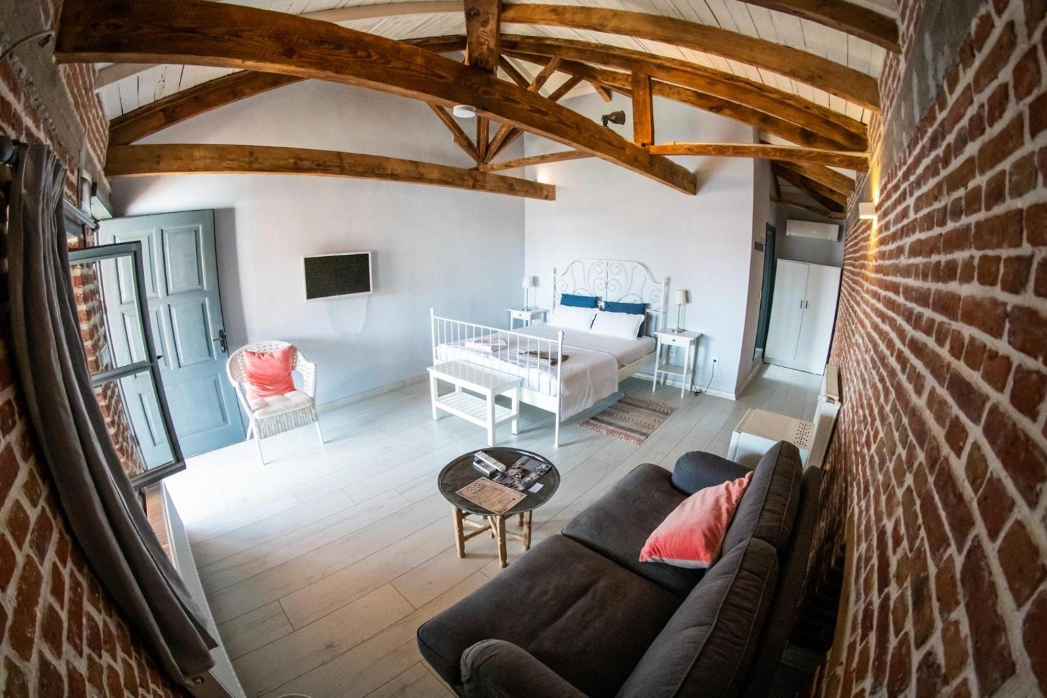 Deluxe Double Room with Garden View