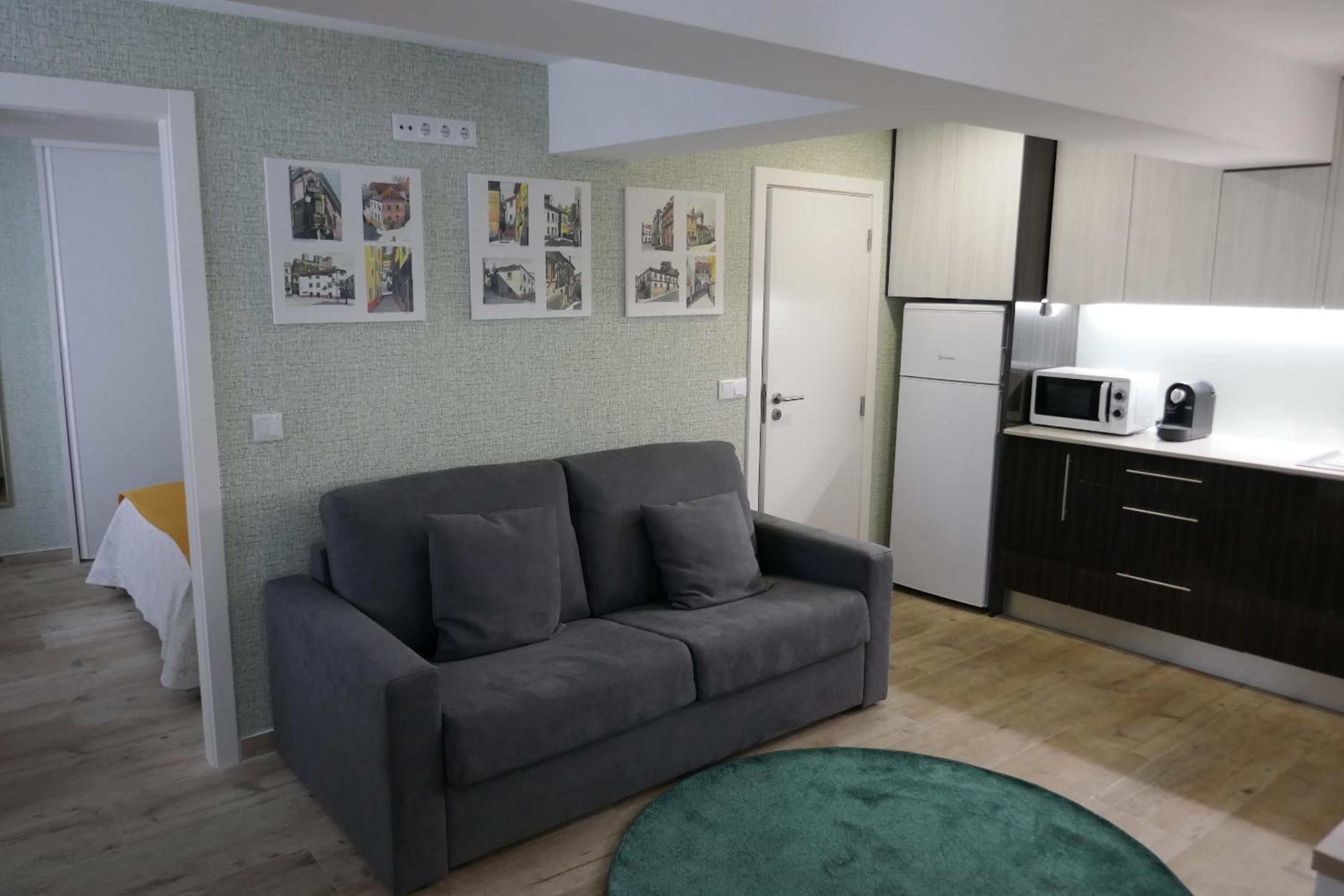 One-Bedroom Apartment - Photo 22