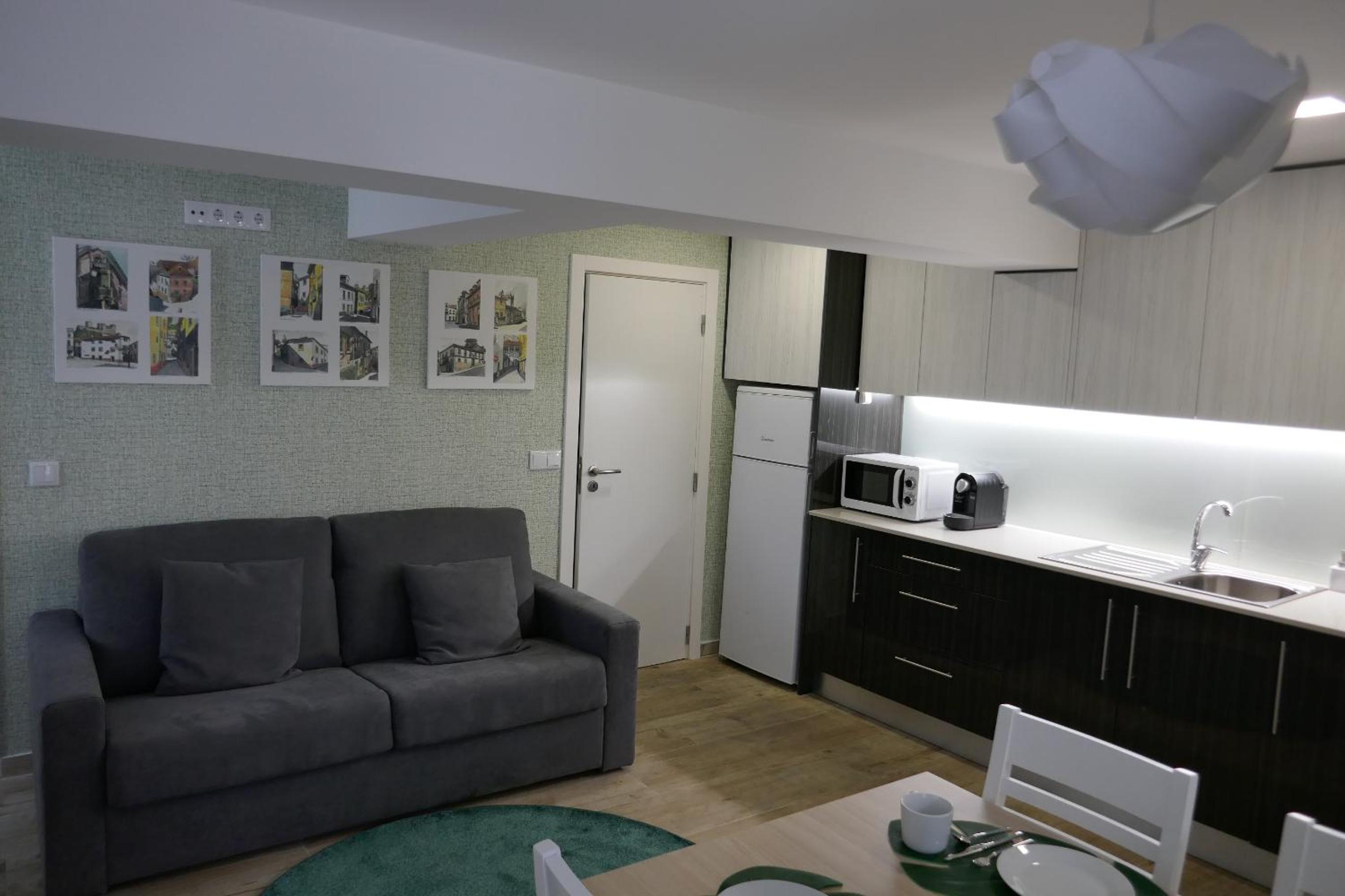 One-Bedroom Apartment - Photo 24
