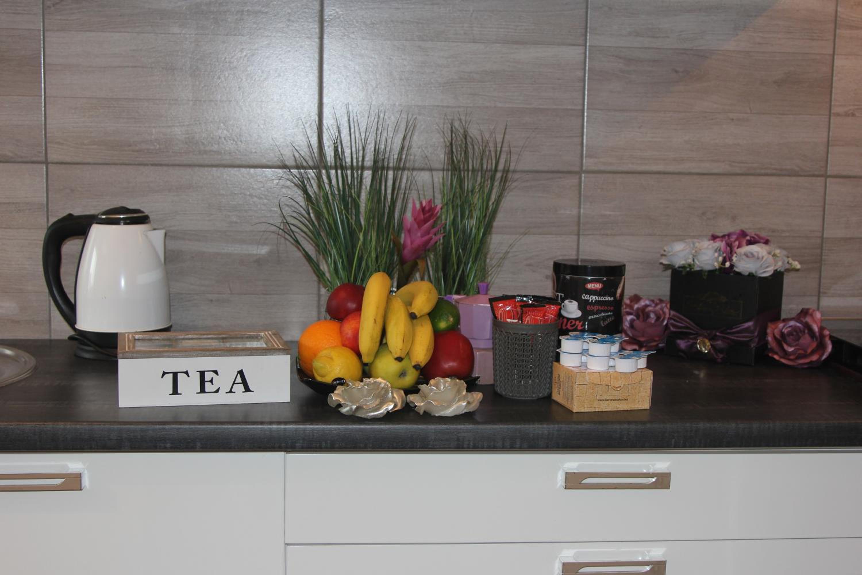 Studio Apartment - Photo 33