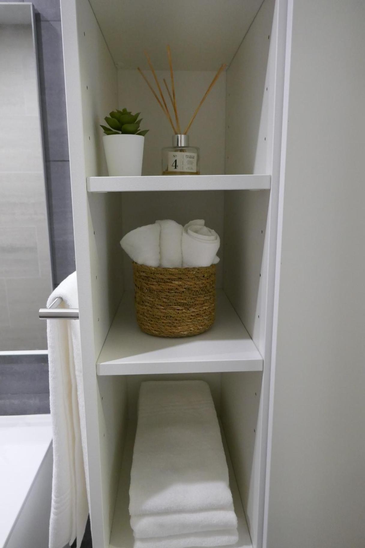 One-Bedroom Apartment - Photo 12