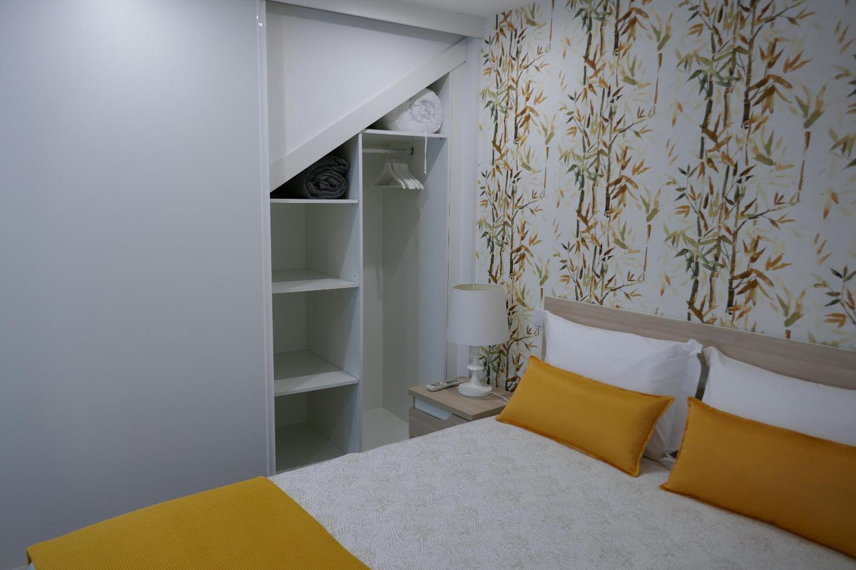 One-Bedroom Apartment - Photo 5