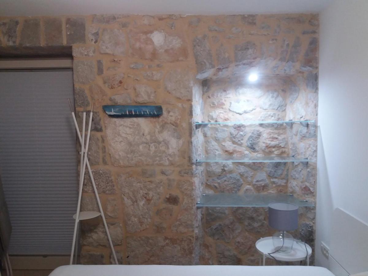 Triple Room with Sea View one photo 2