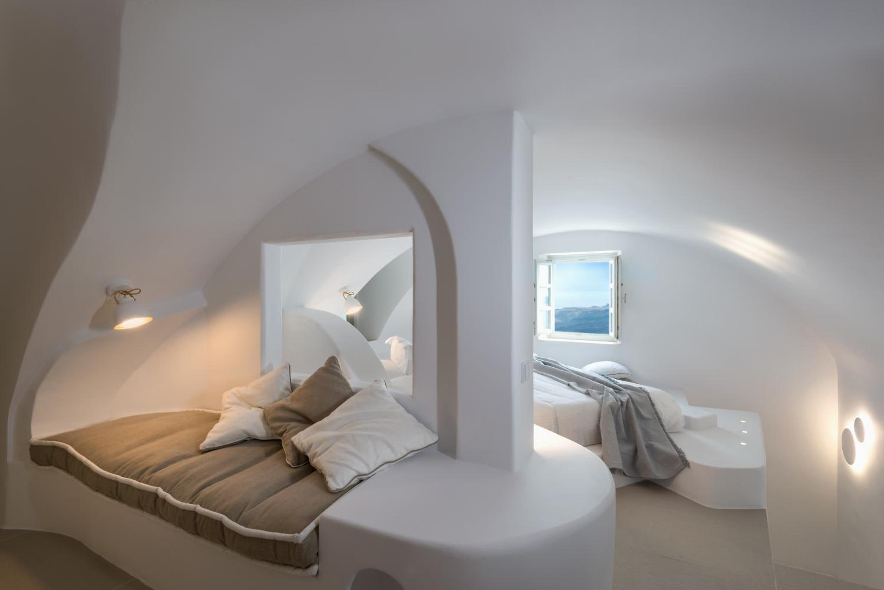 Senior Suite with Hot Tub and Caldera View - Photo 1