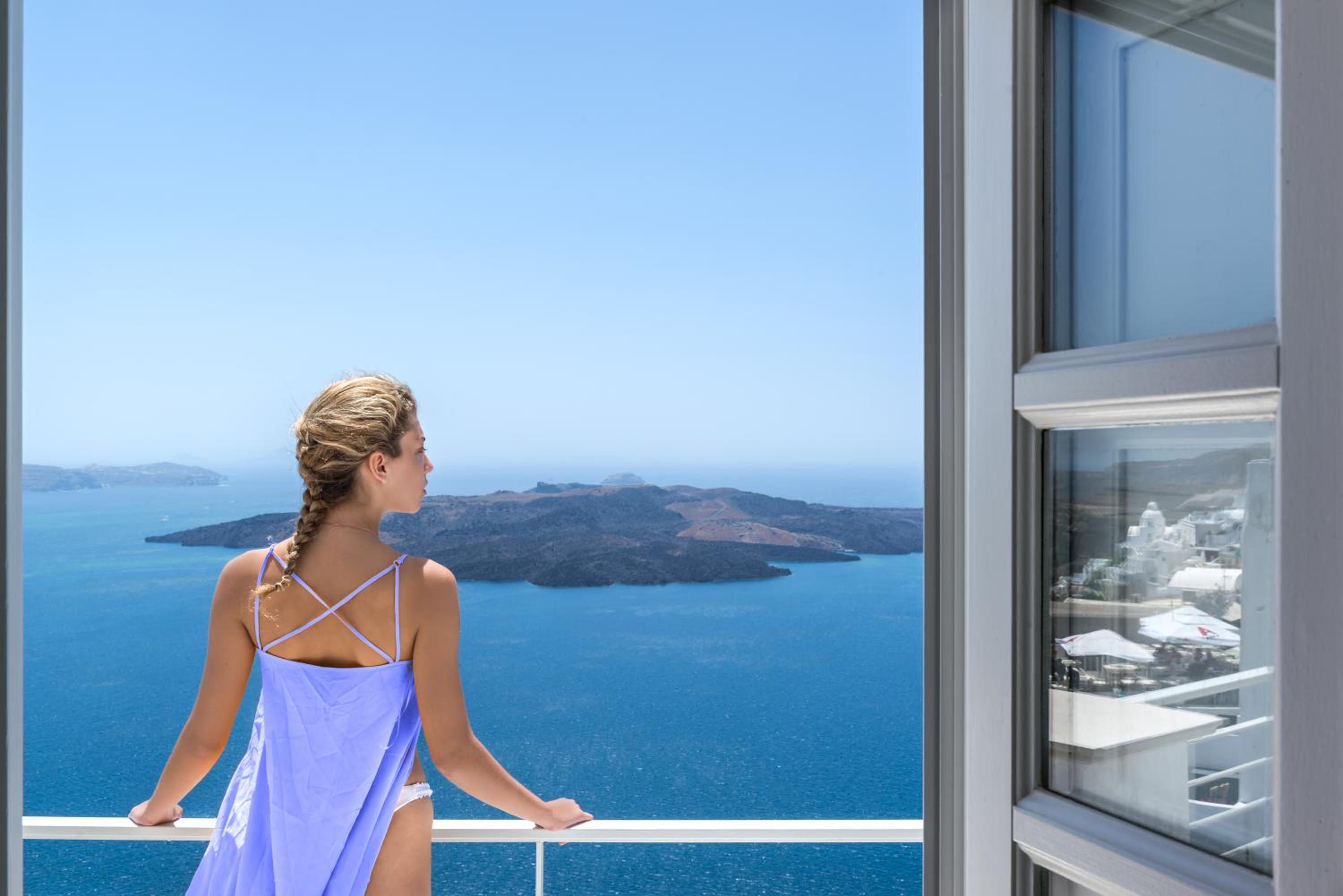 Senior Suite with Hot Tub and Caldera View - Photo 10