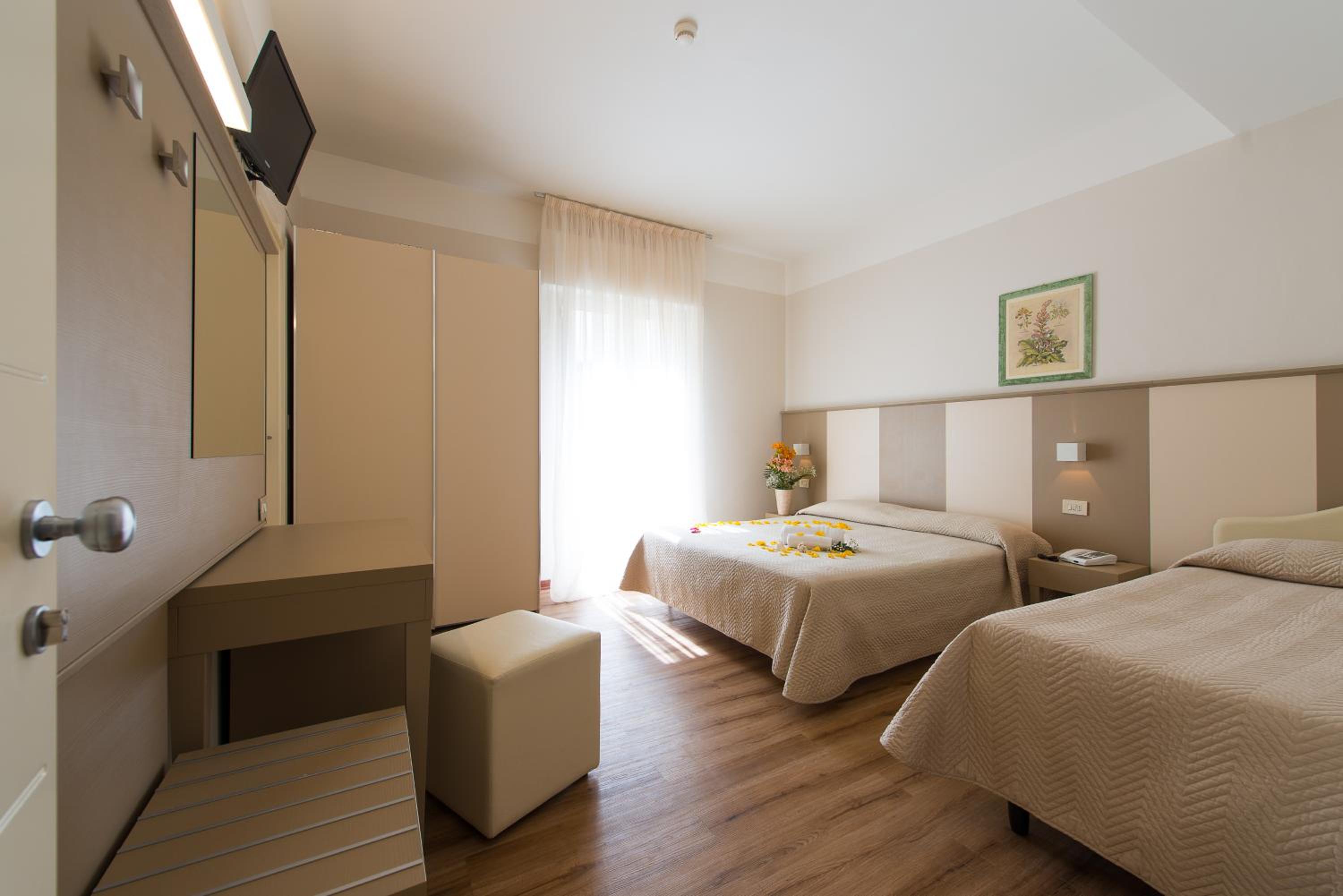Triple Room photo 3