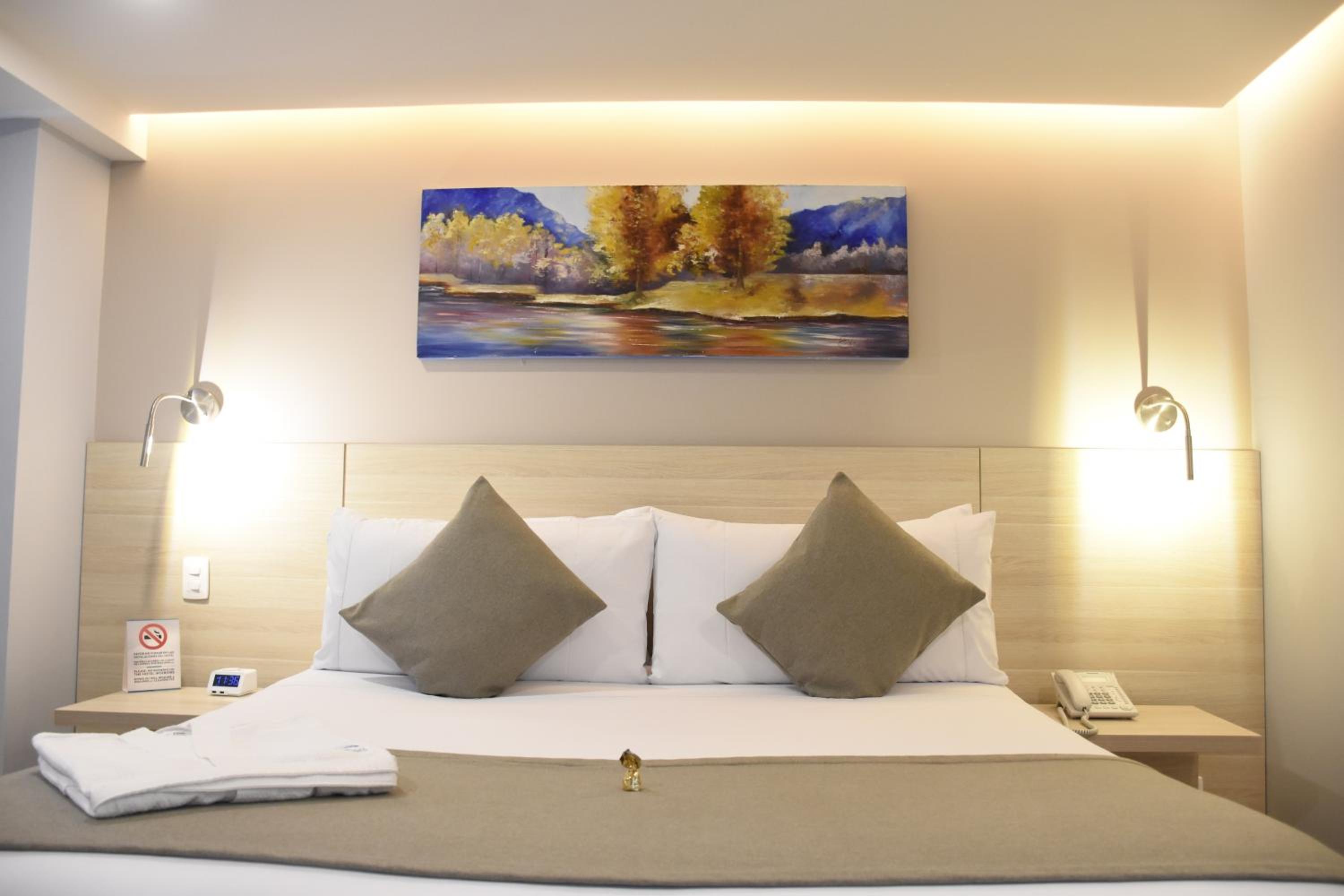 Standard Double Room - Photo 4