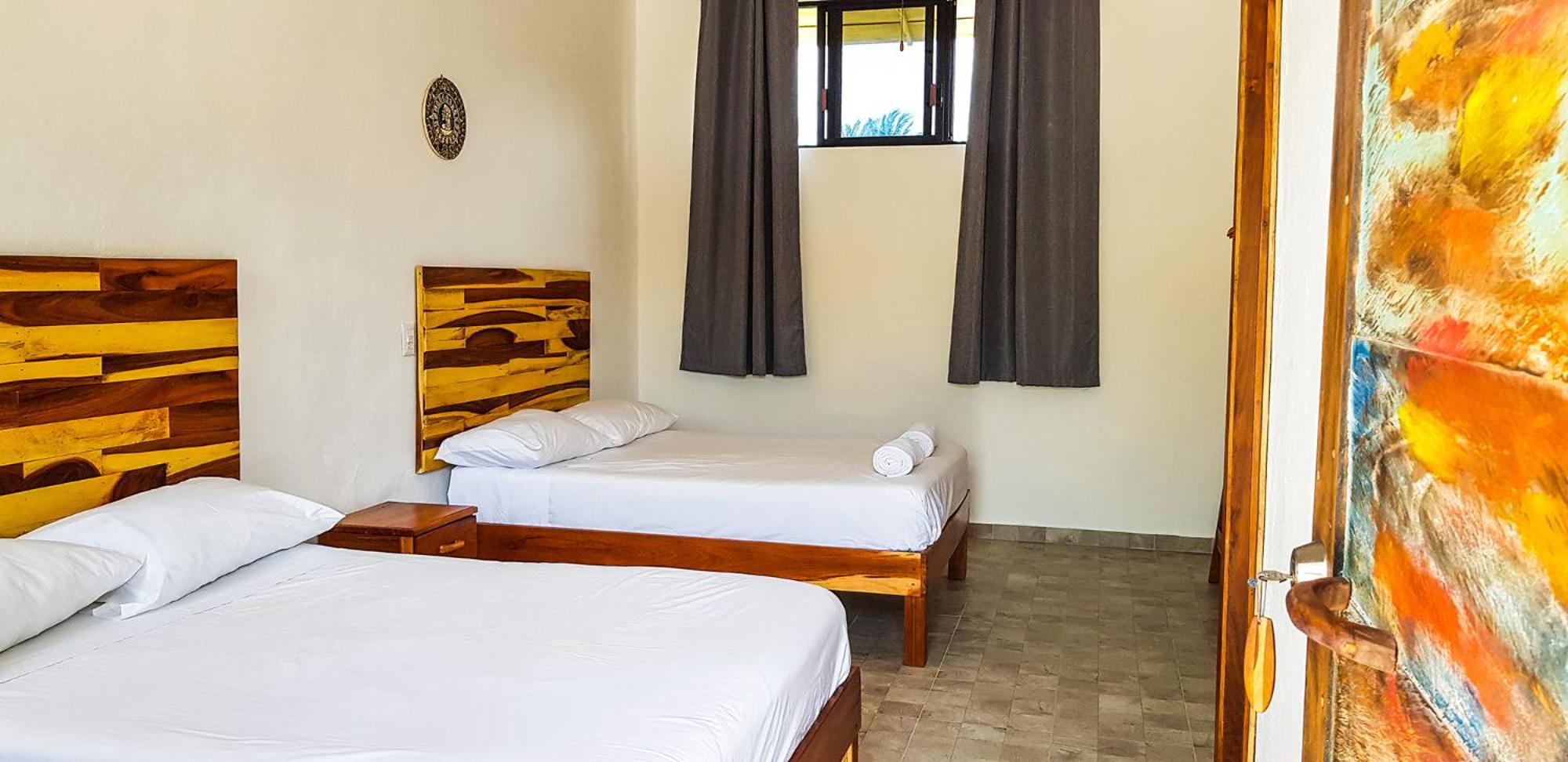 Double Room with Private Bathroom - Photo 6