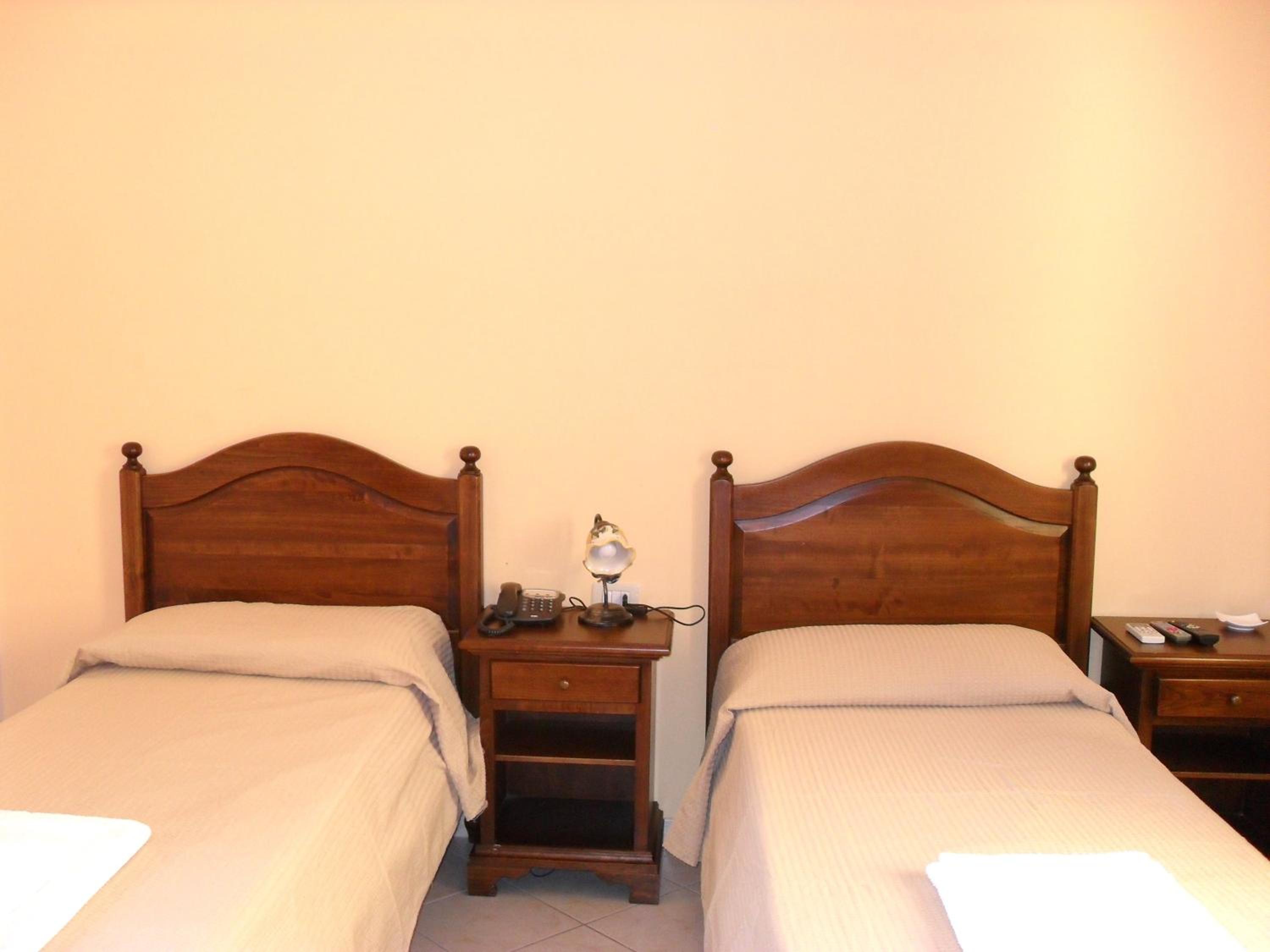 Double or Twin Room - Photo 1