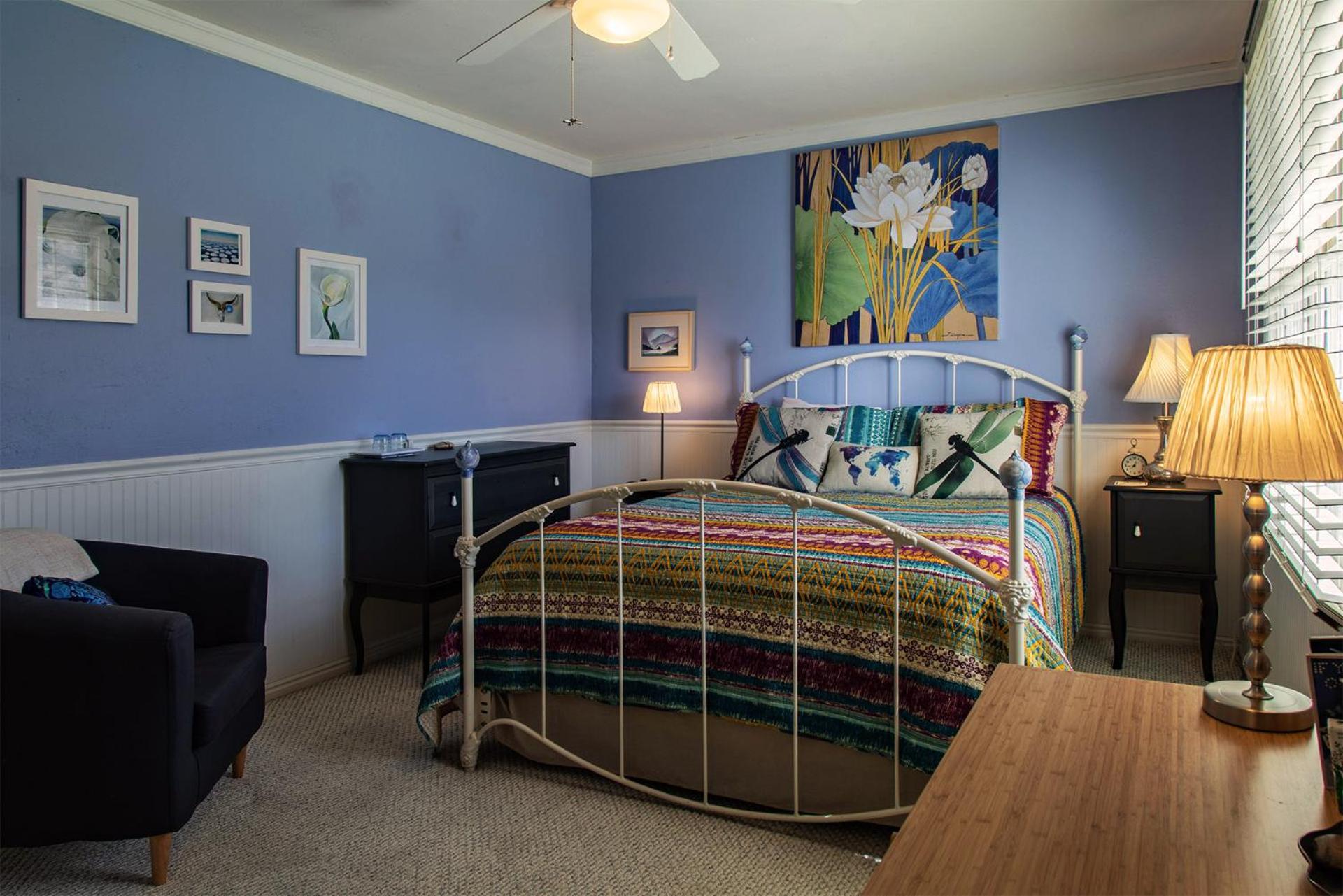 Queen Room - Photo 3